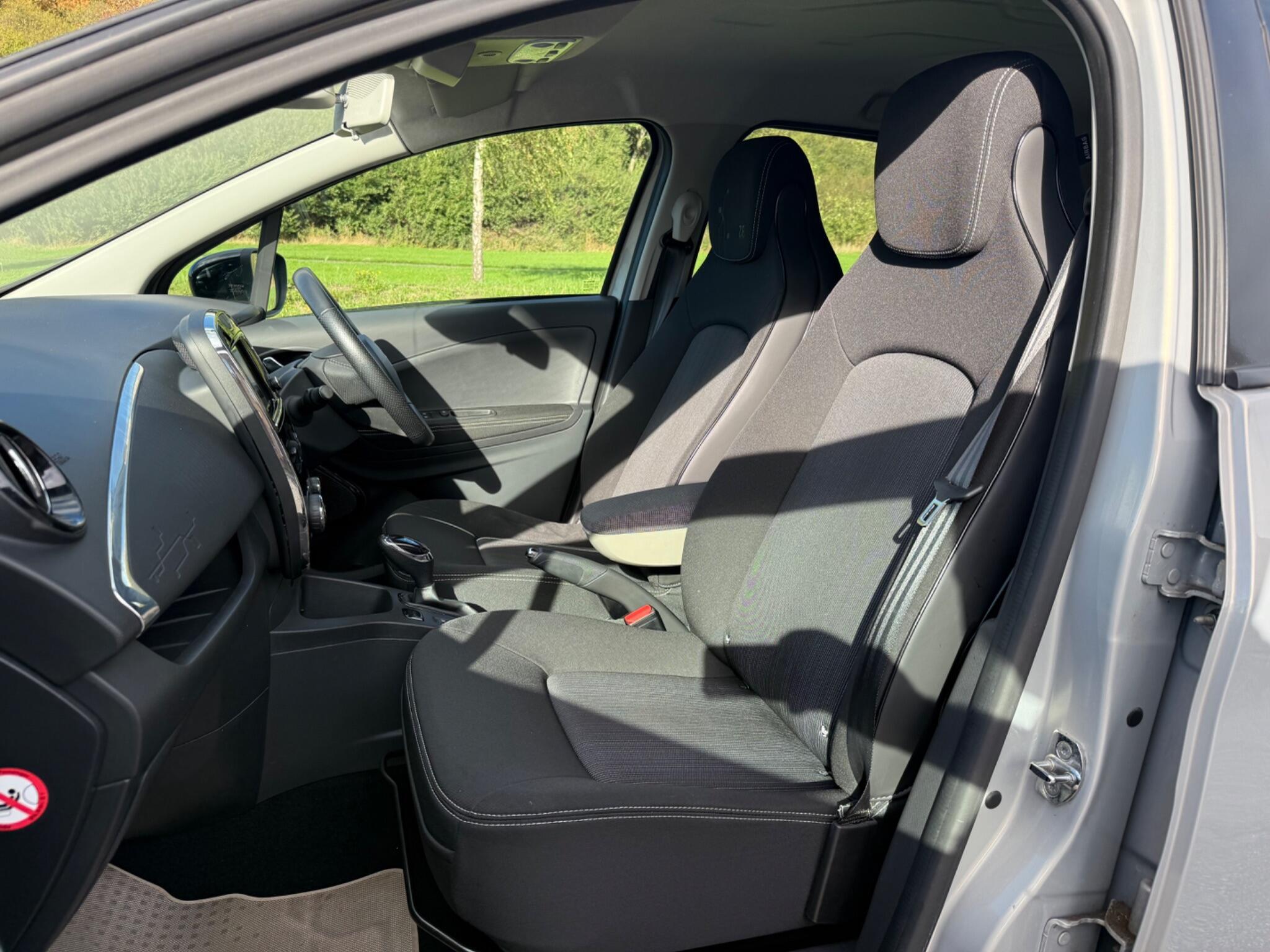 Renault Zoe - Image 9
