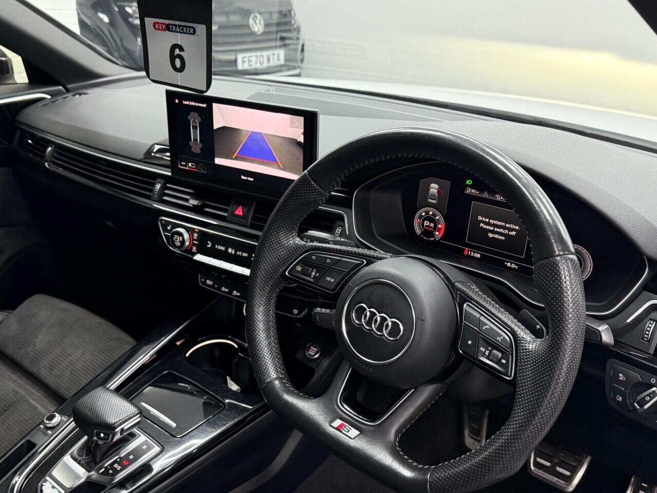 Audi A4 - Image 13