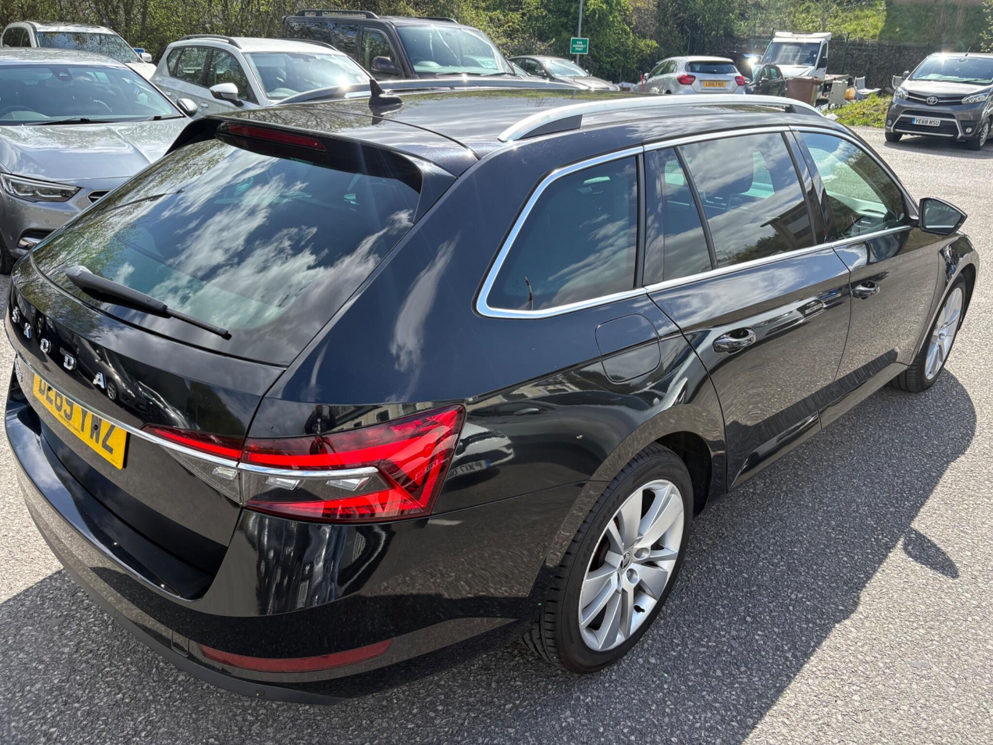 Skoda Superb - Image 20