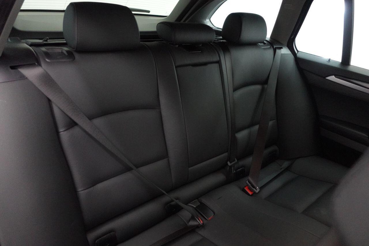 BMW 5 Series - Image 18