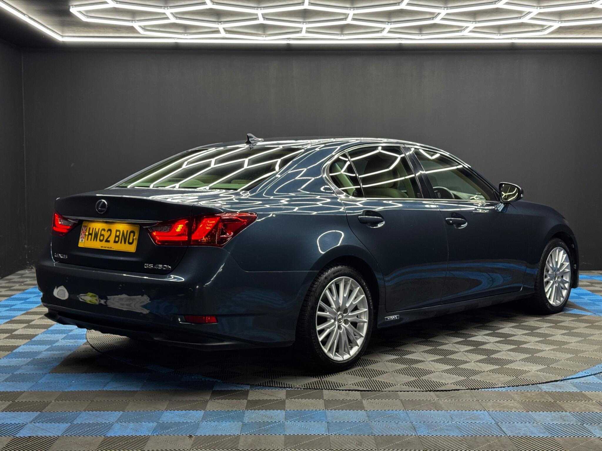 Lexus GS - Image 5