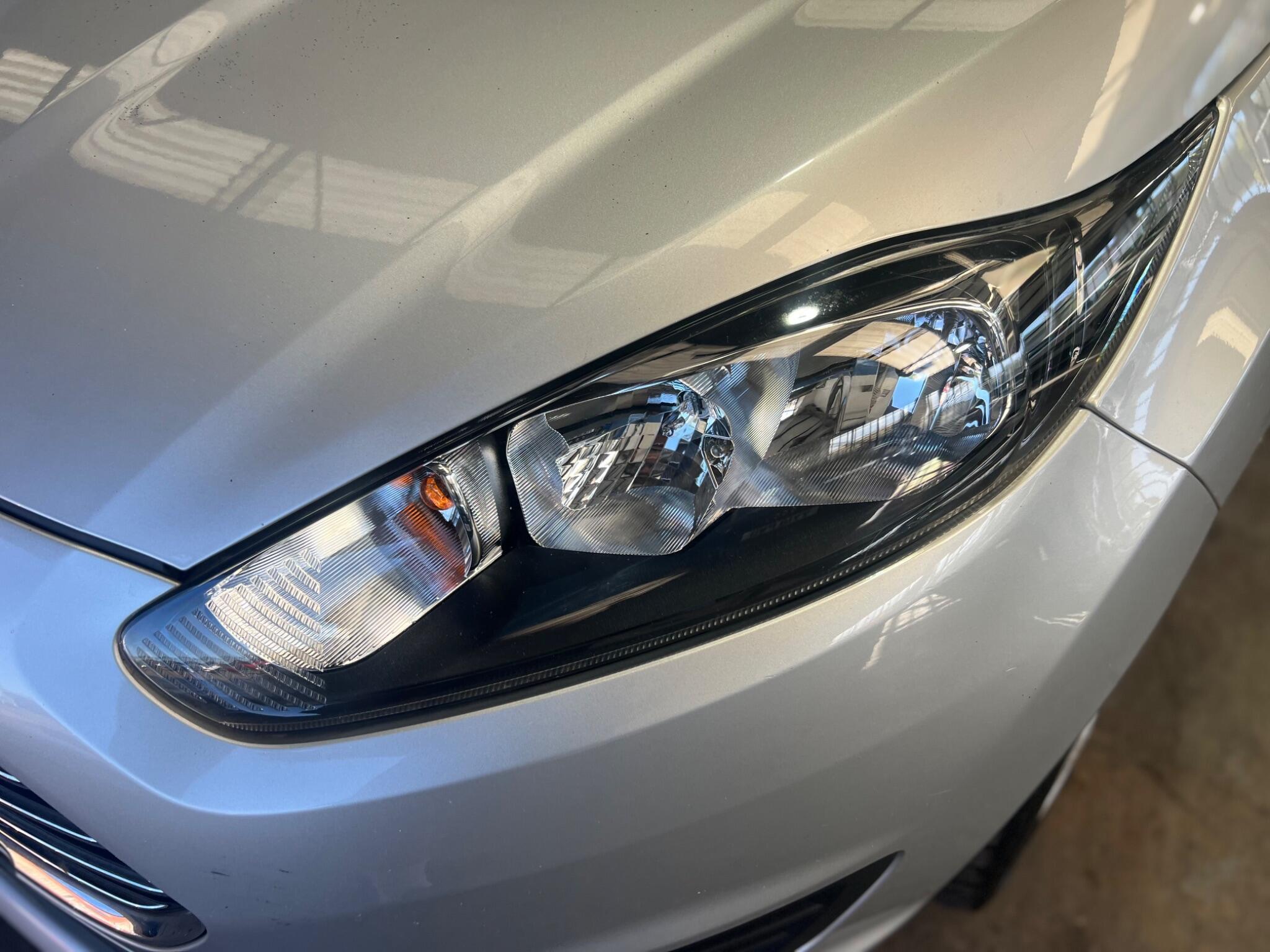 Ford Fiesta - Image 8