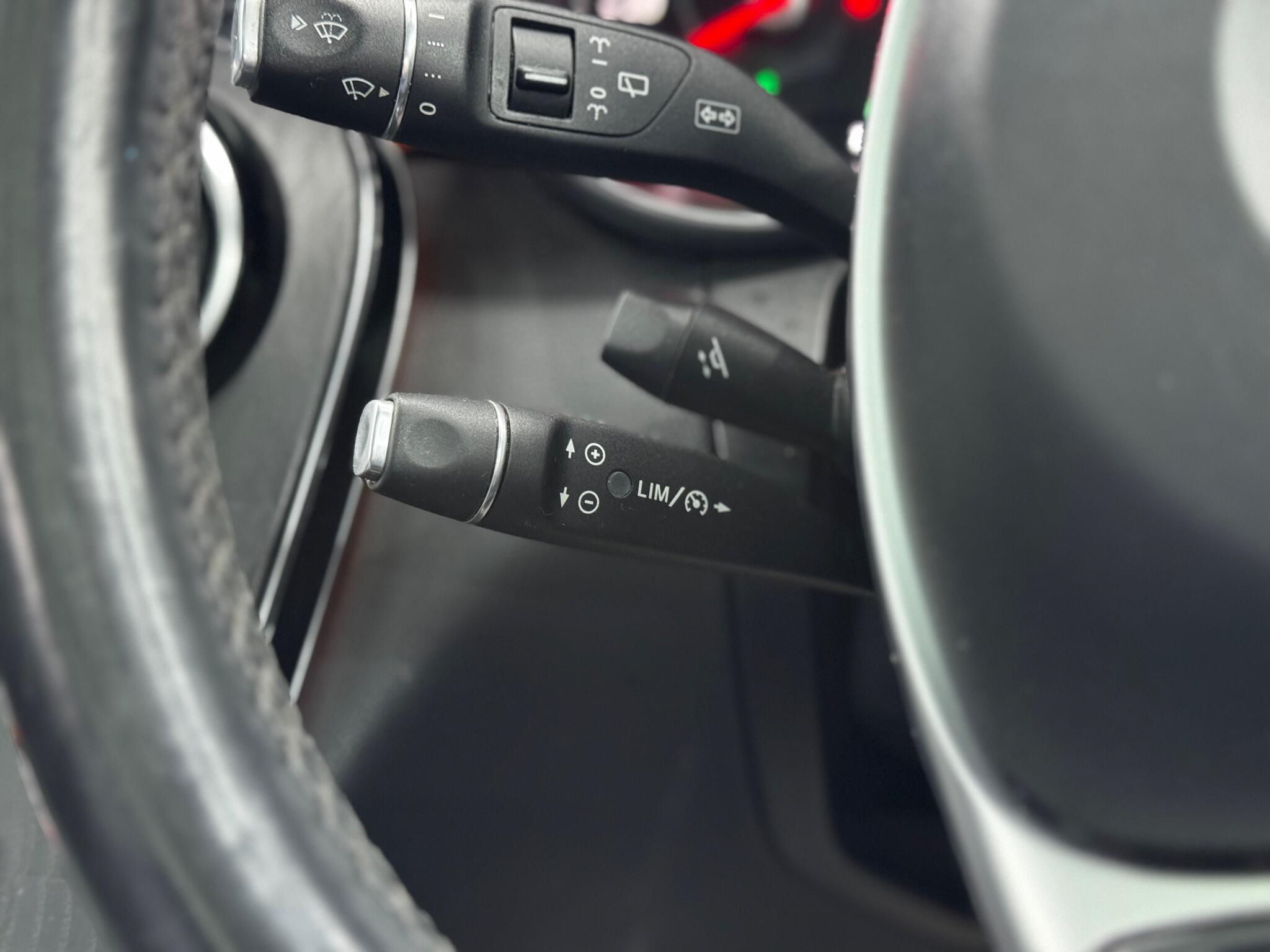 Mercedes GLC - Image 22