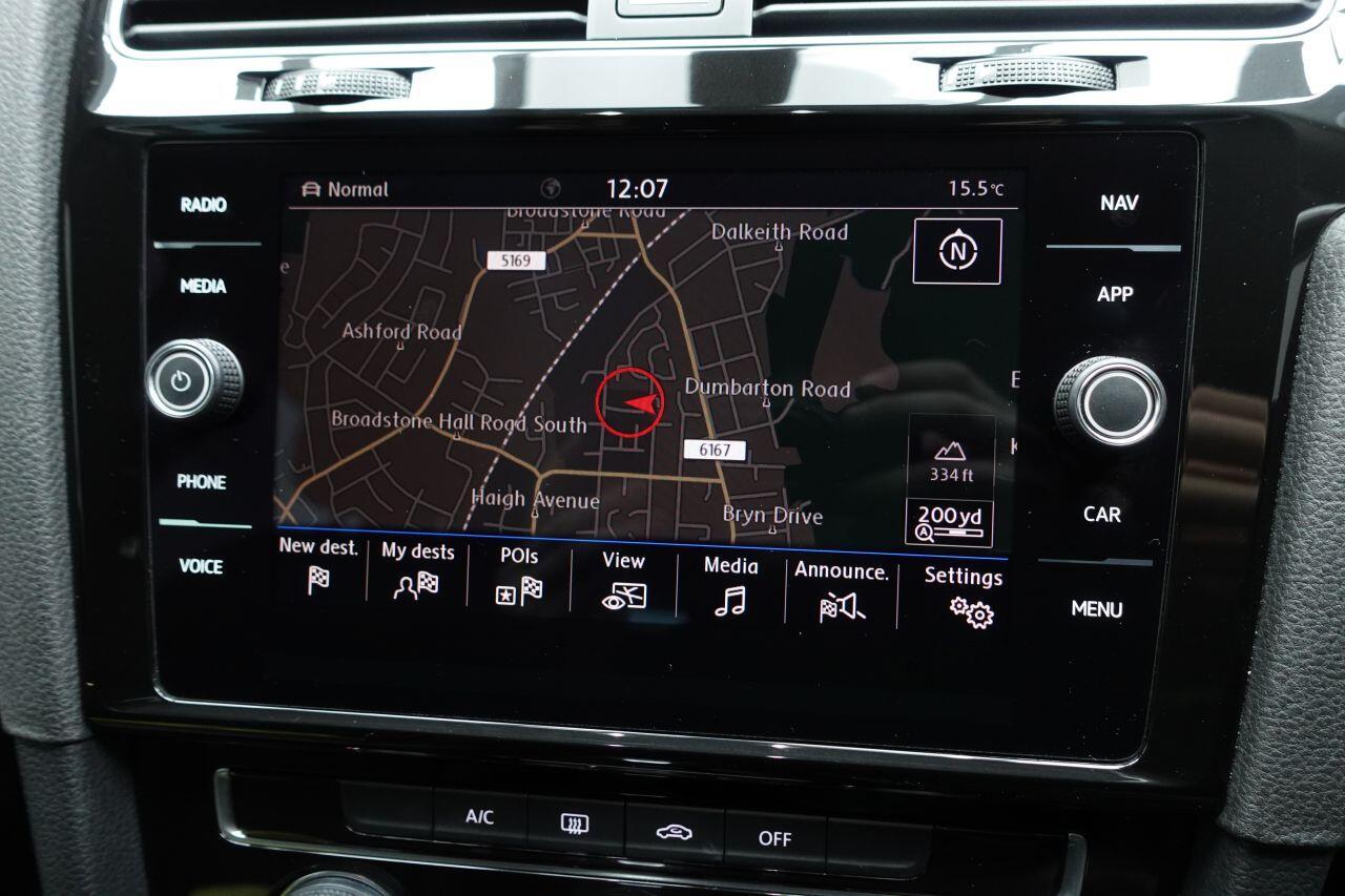 Volkswagen Golf - Image 2