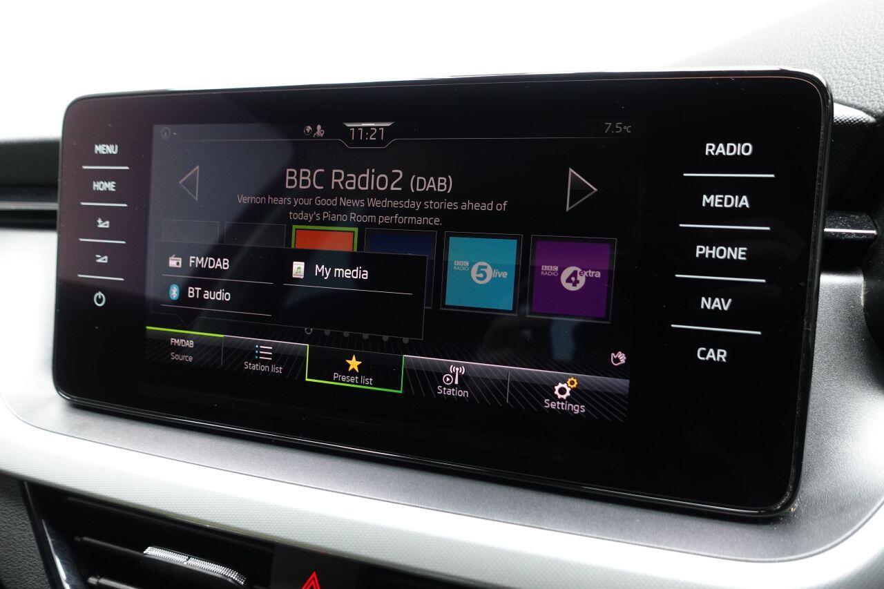 Skoda Kamiq - Image 32