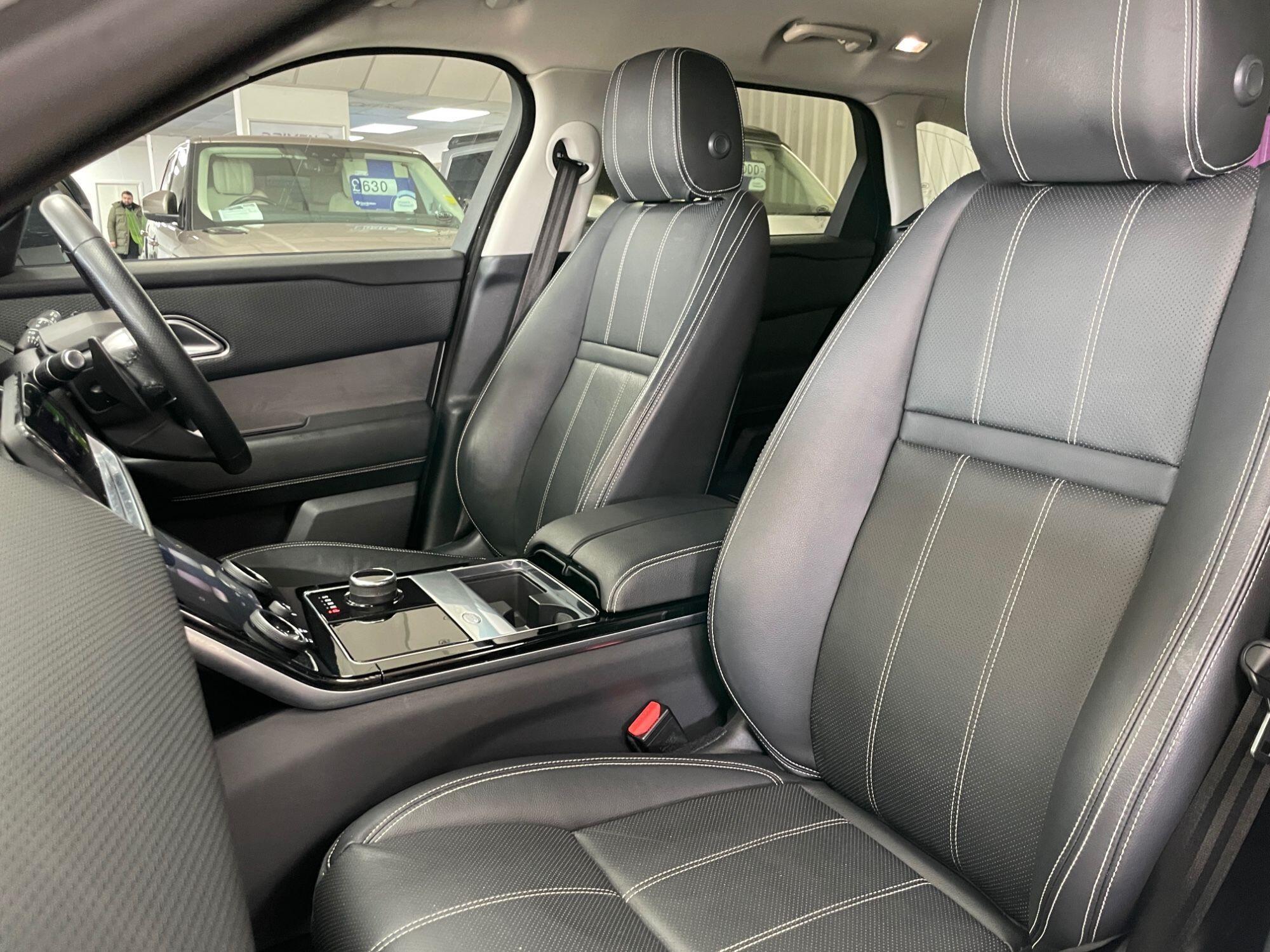 Land Rover Range Rover Velar - Image 36