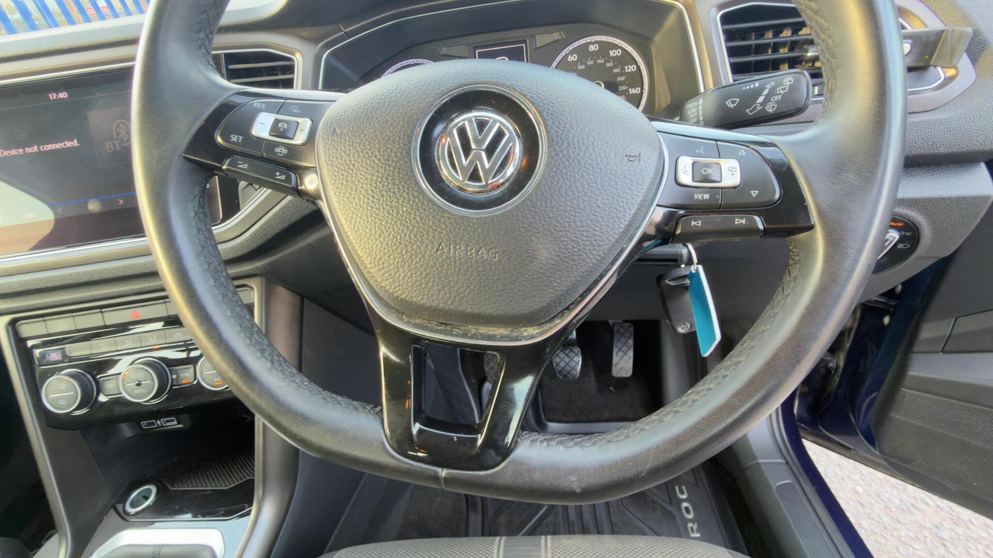 Volkswagen T-Roc - Image 37