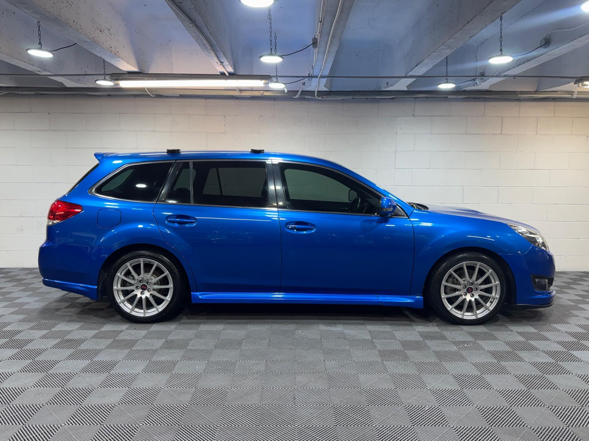 Subaru Legacy - Image 6
