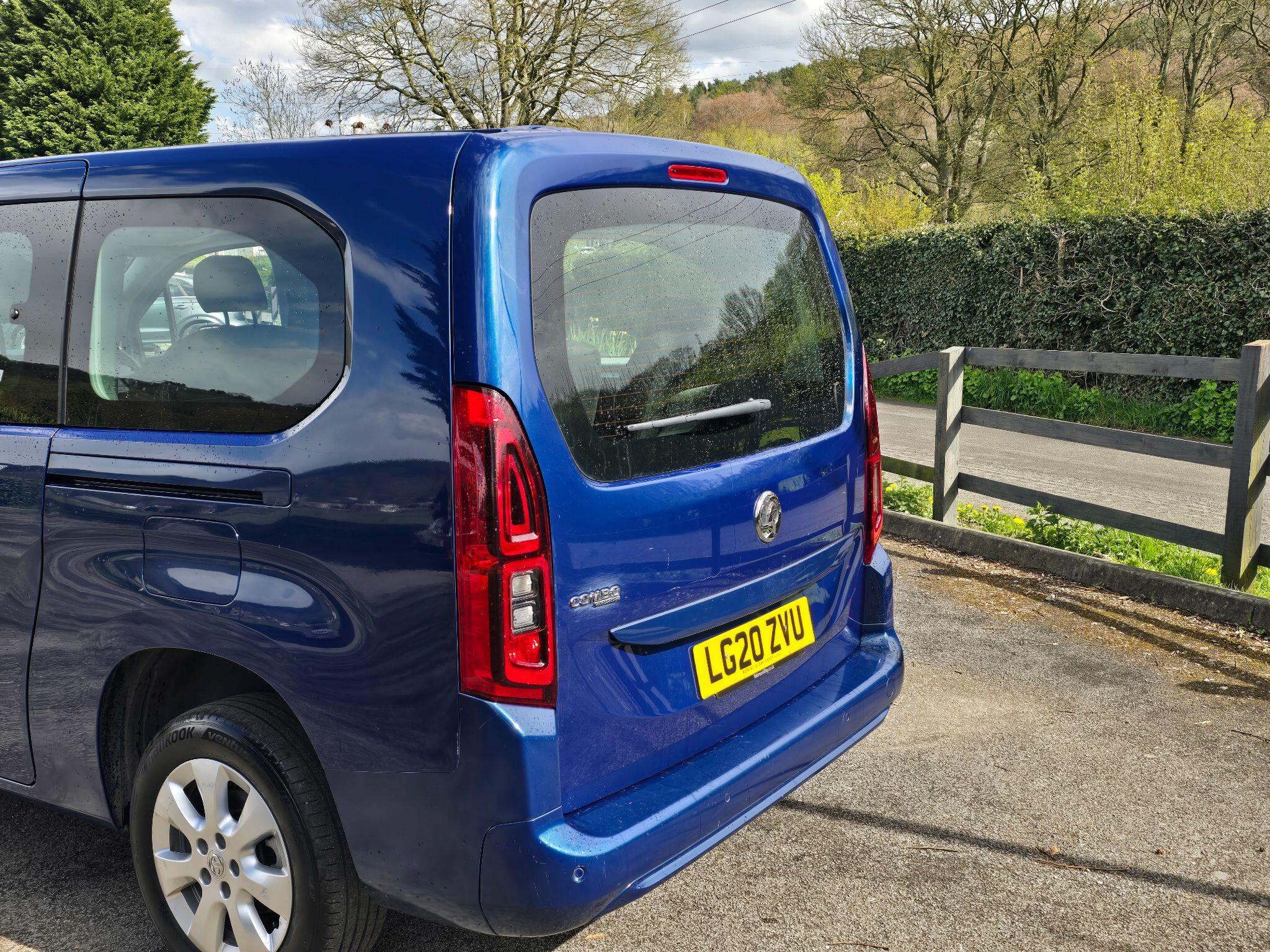 Vauxhall Combo Life - Image 18