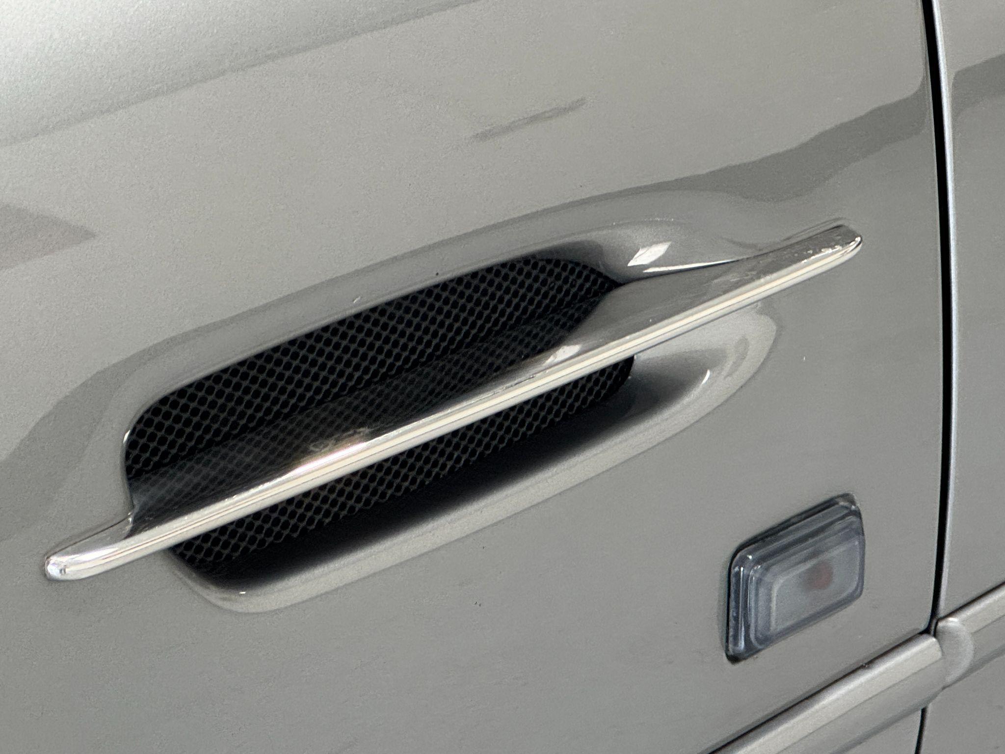 Aston Martin DB7 - Image 29