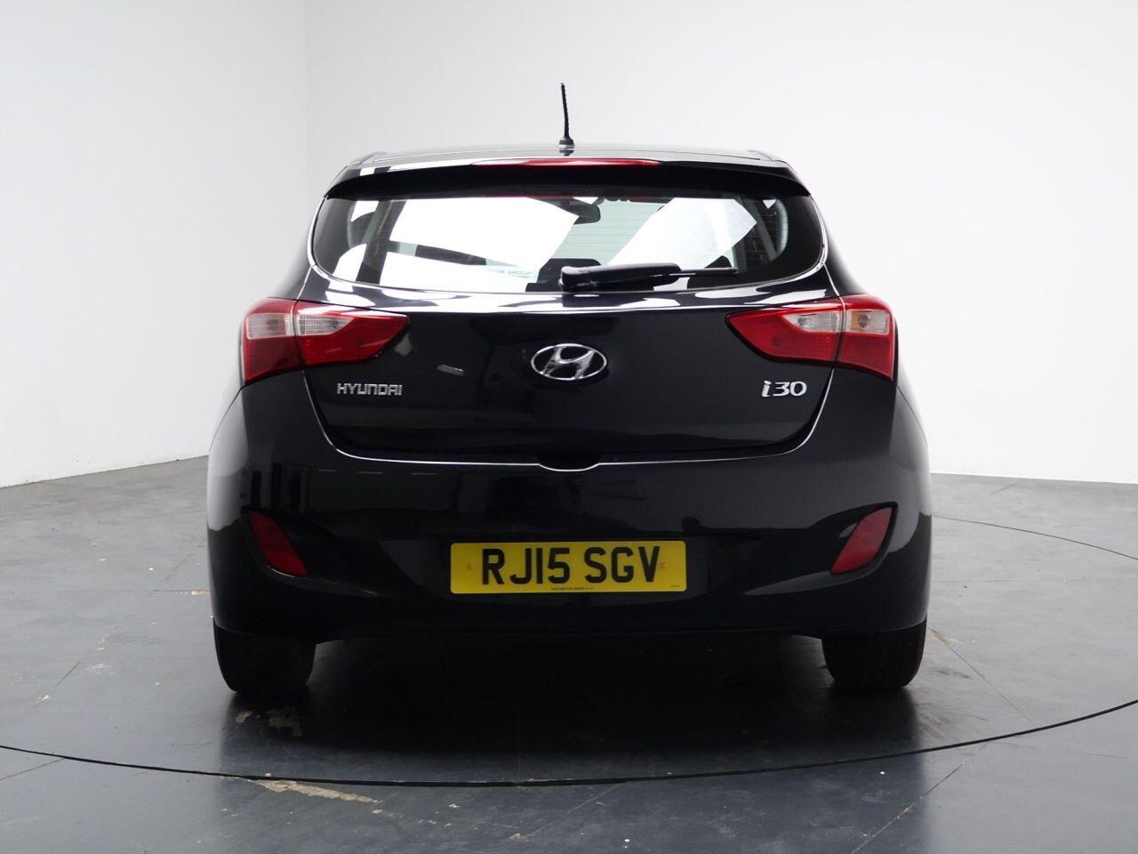 Hyundai i30 - Image 11