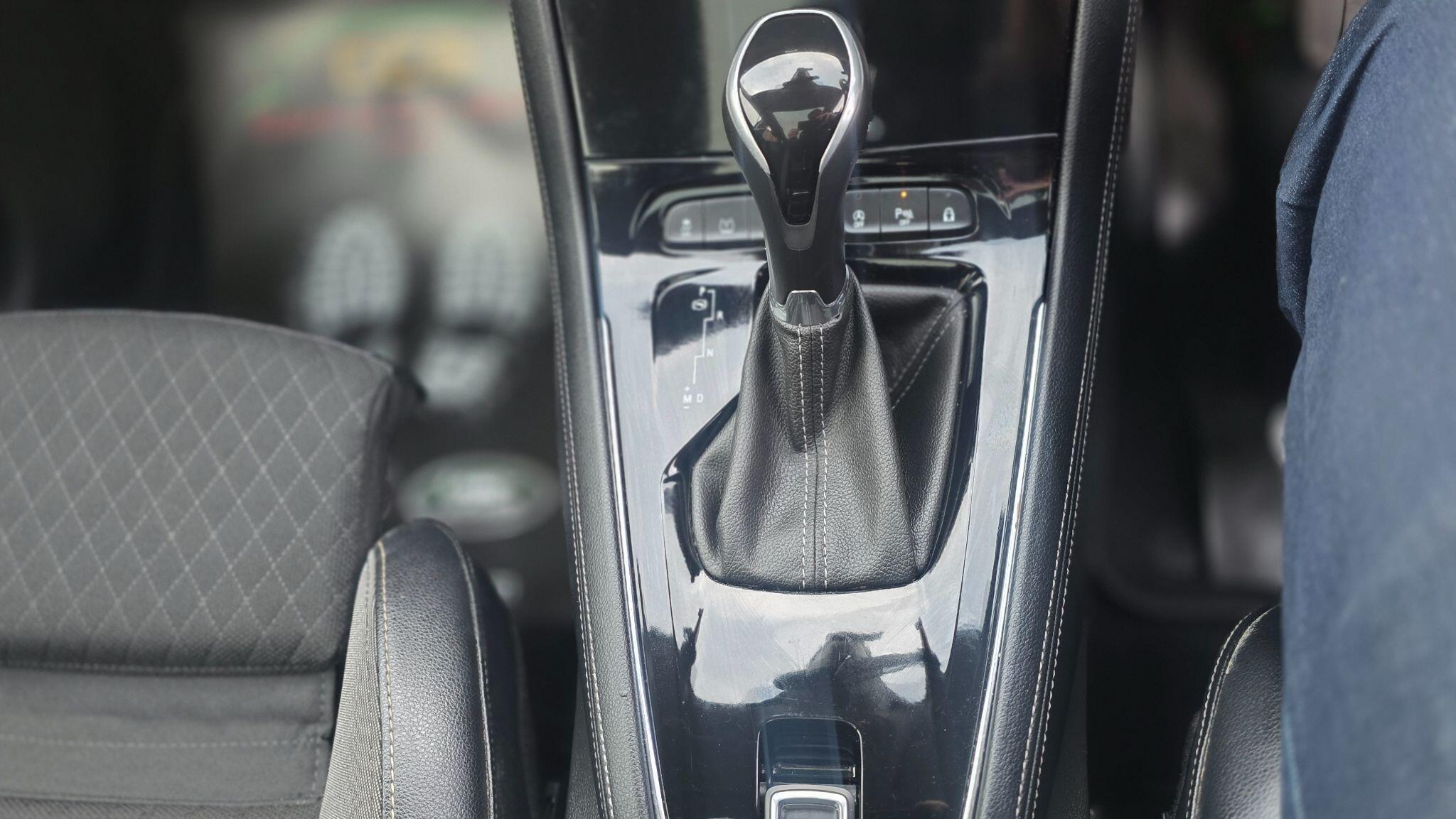 Vauxhall Grandland X - Image 30