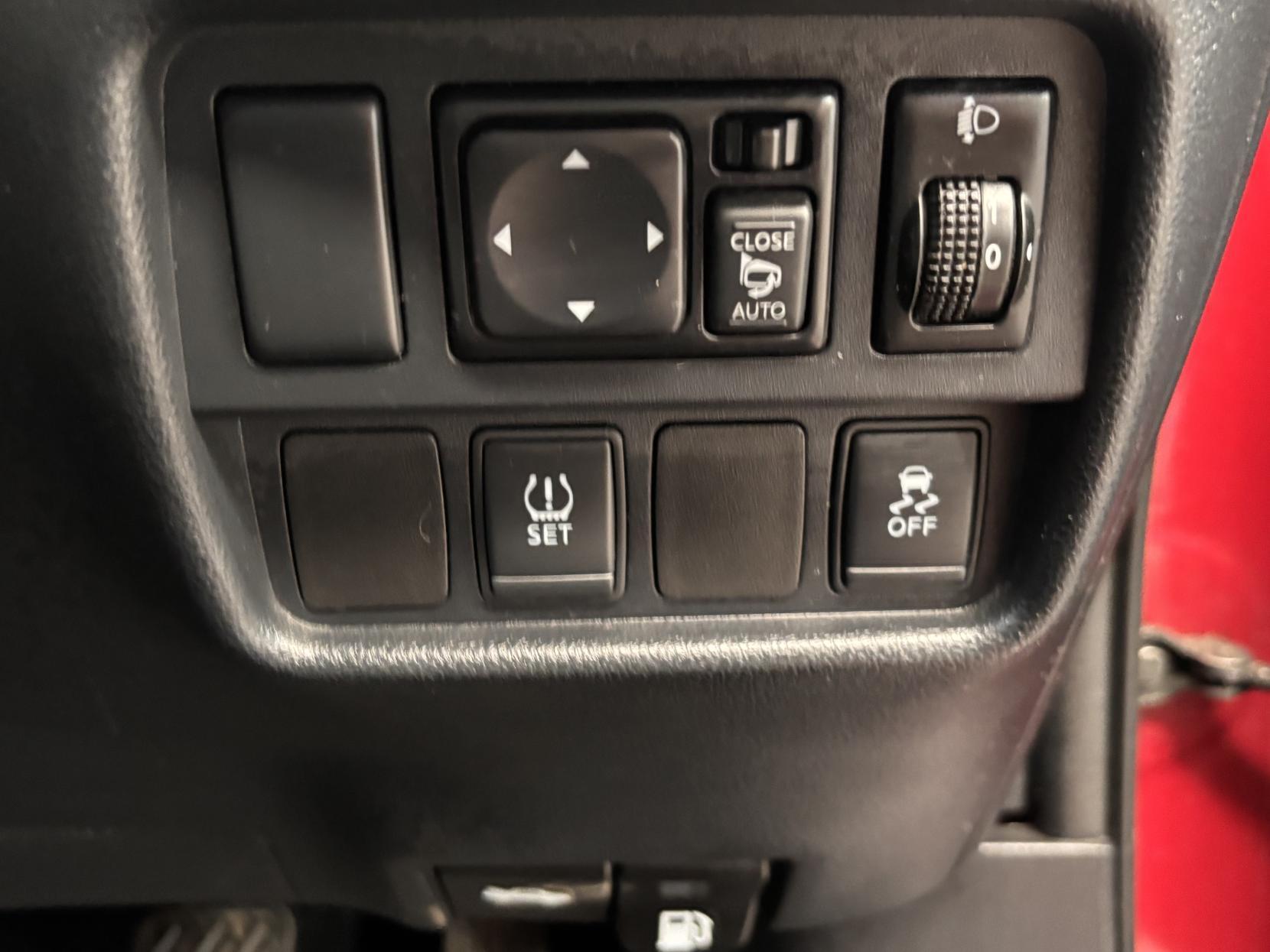 Nissan Juke - Image 18