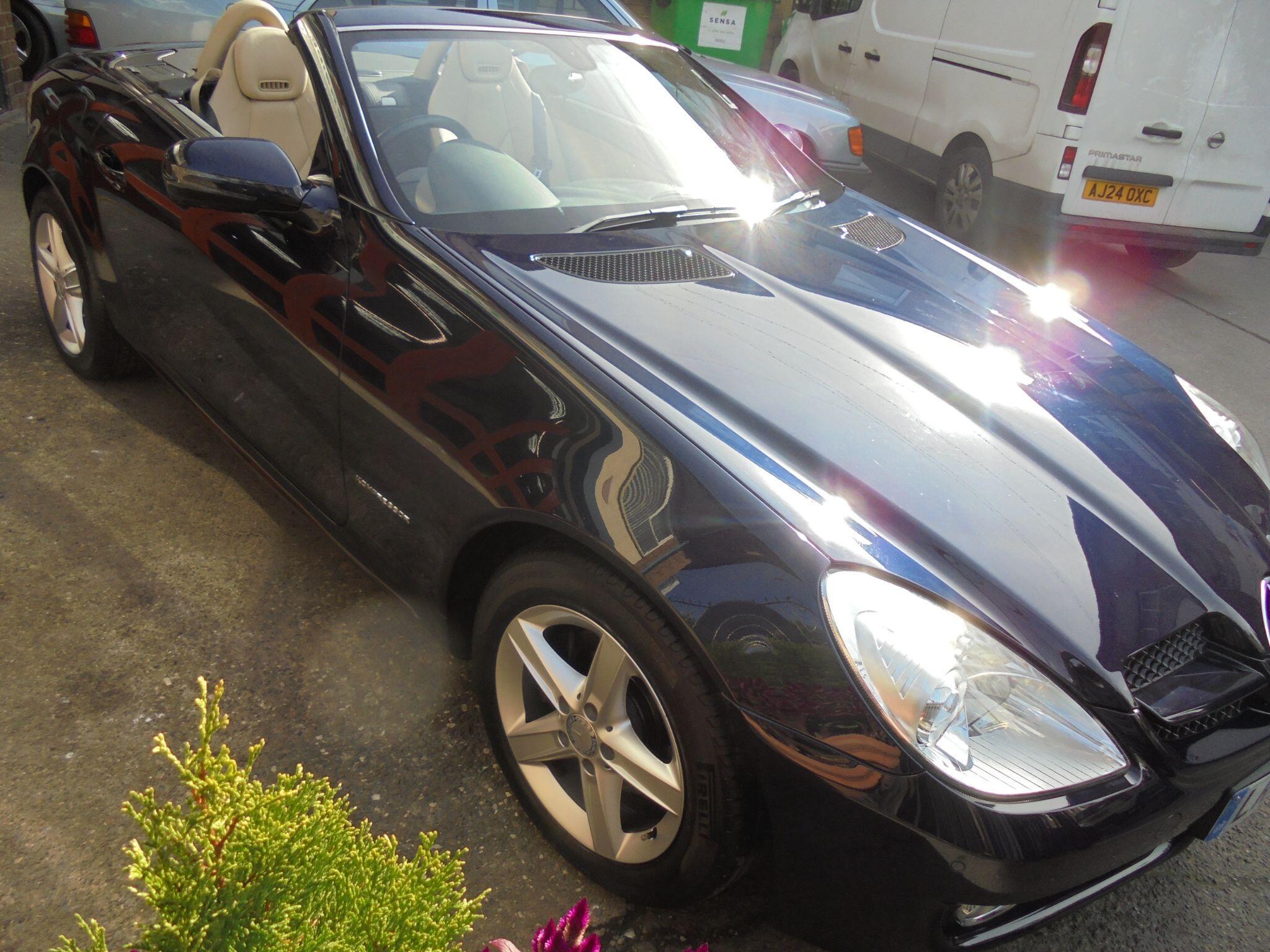 Mercedes SLK - Image 11