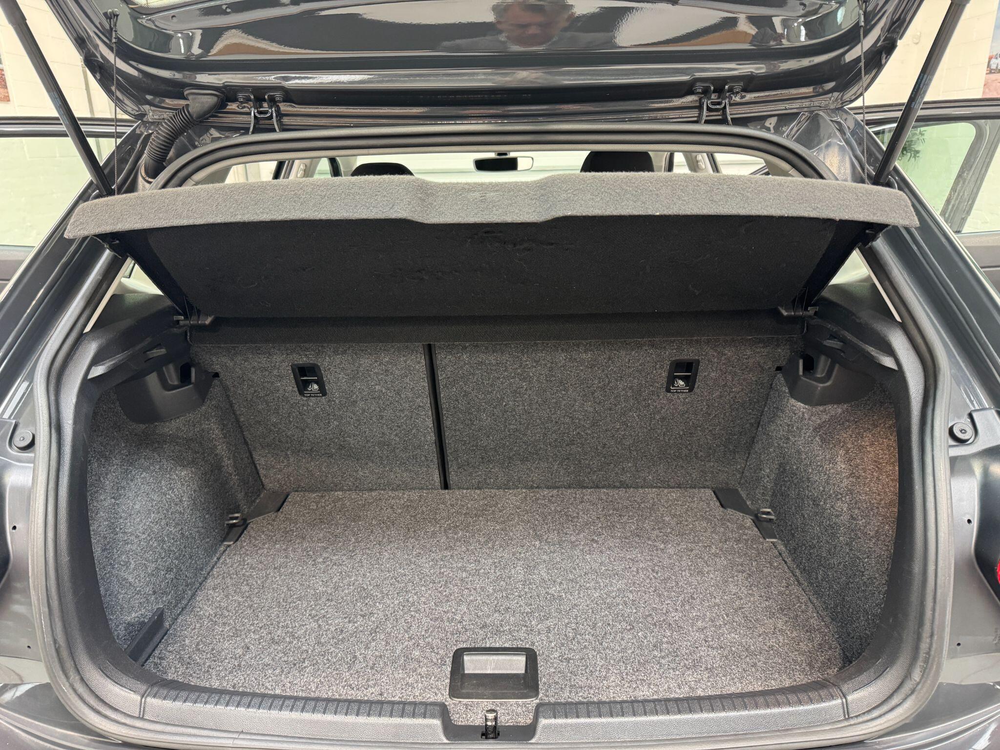 Volkswagen Polo - Image 49