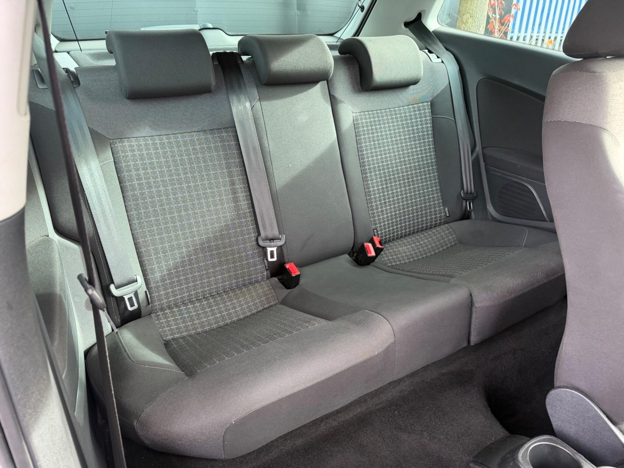 Volkswagen Polo - Image 5