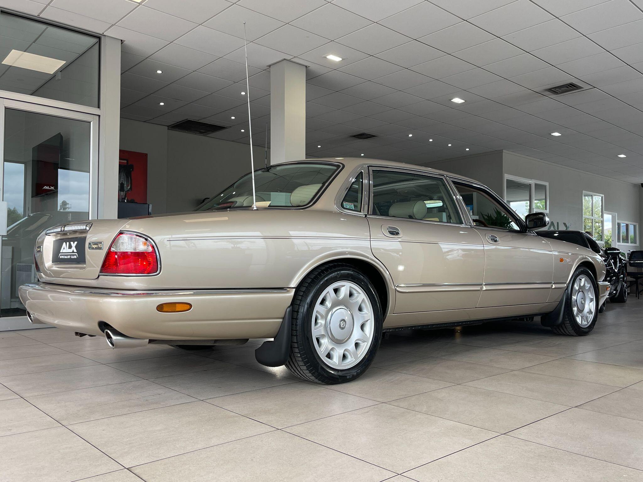 Daimler Super V8 - Image 14