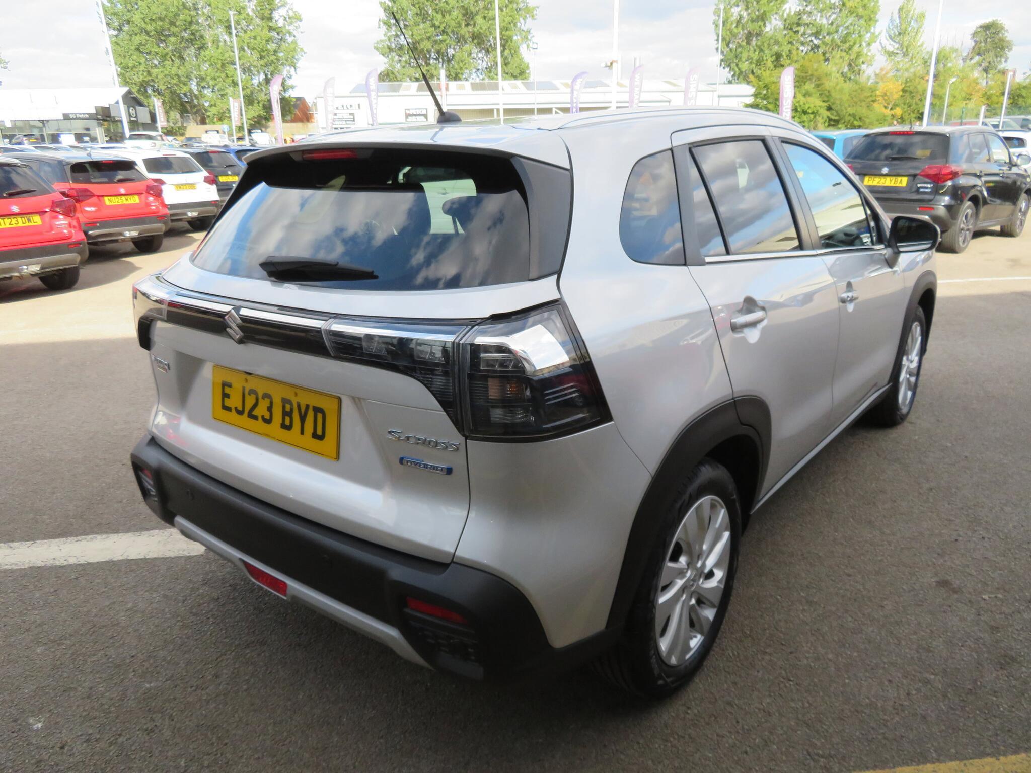 Suzuki S-Cross - Image 9