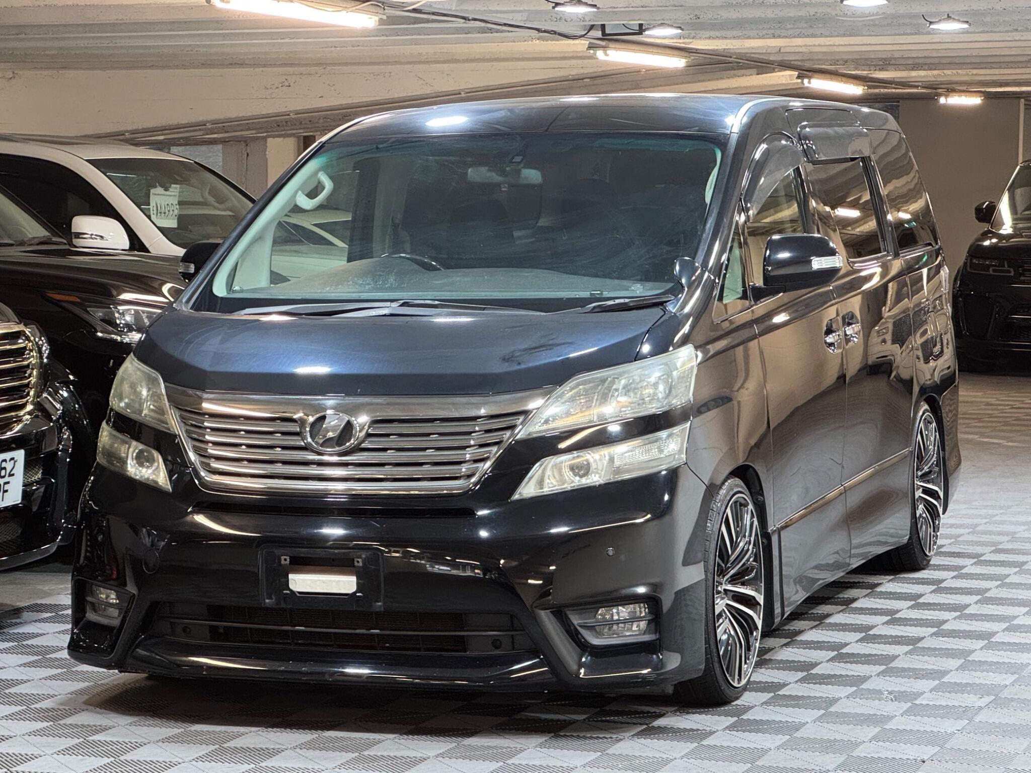 Toyota Vellfire - Image 6