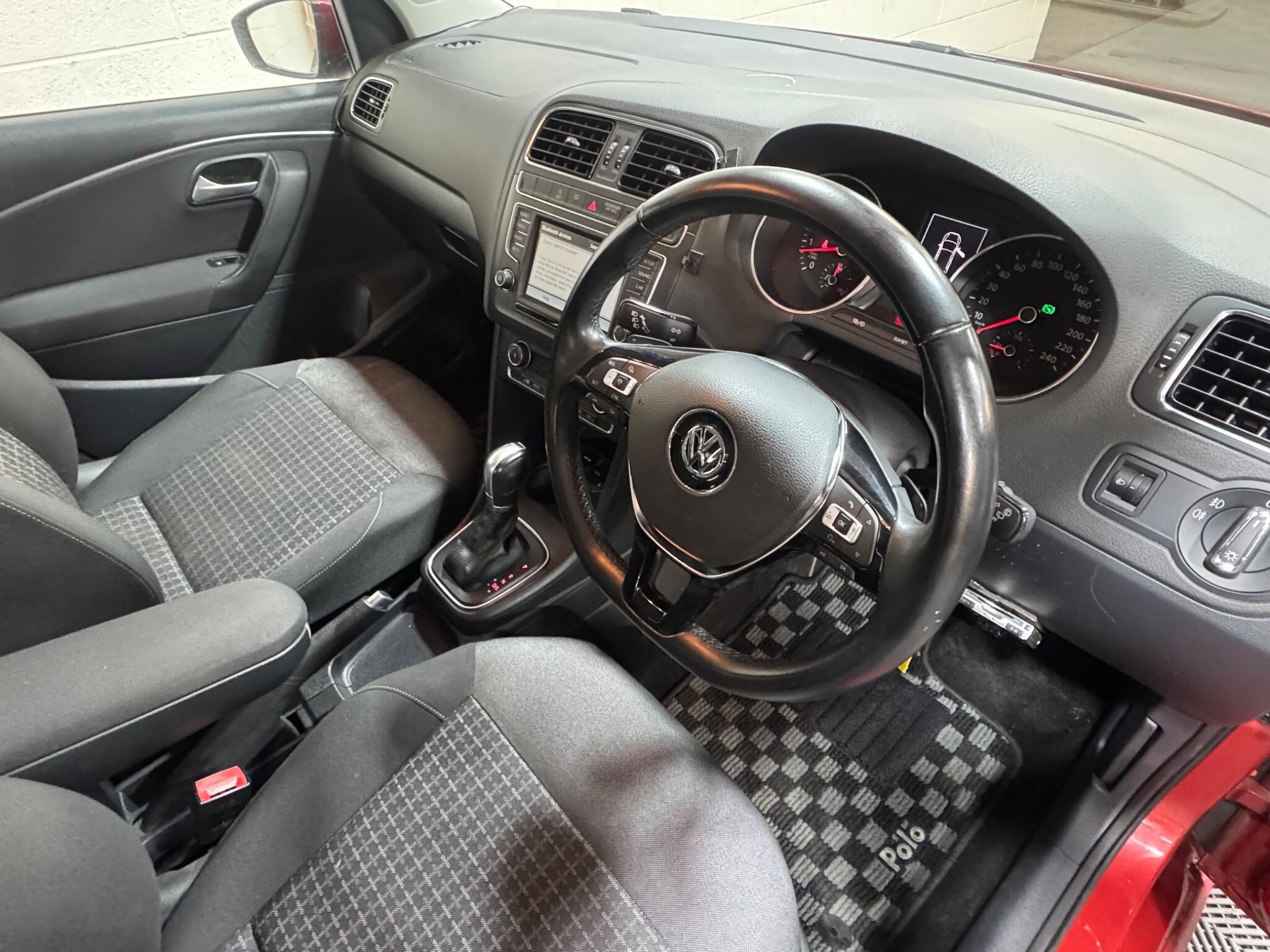 Volkswagen Polo - Image 10