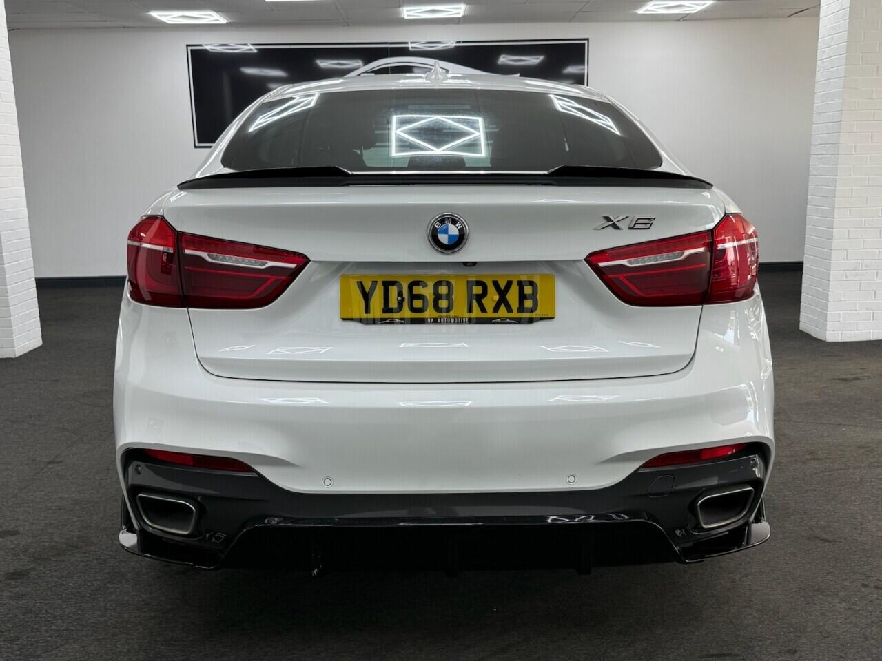 BMW X6 - Image 12