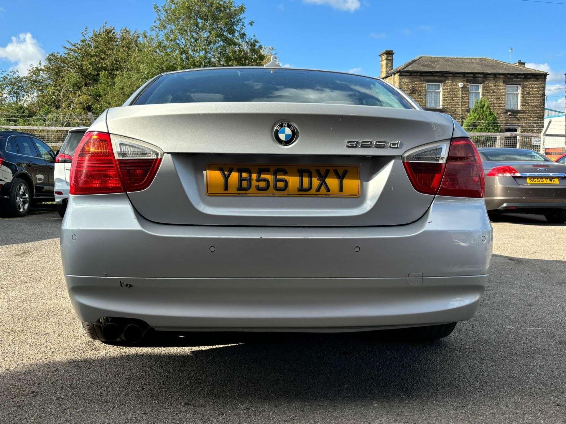 BMW 3 Series - Image 24
