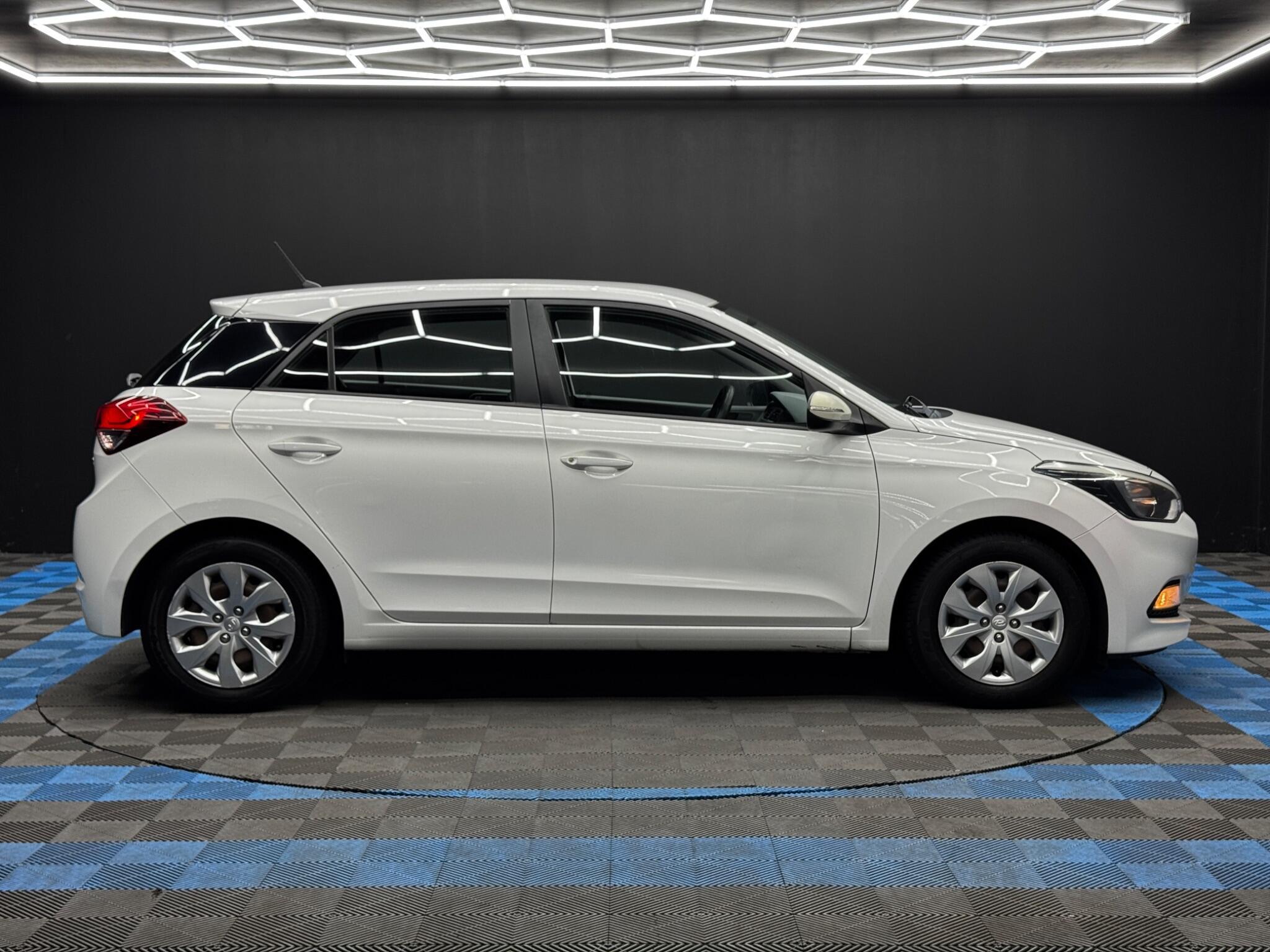 Hyundai i20 - Image 4
