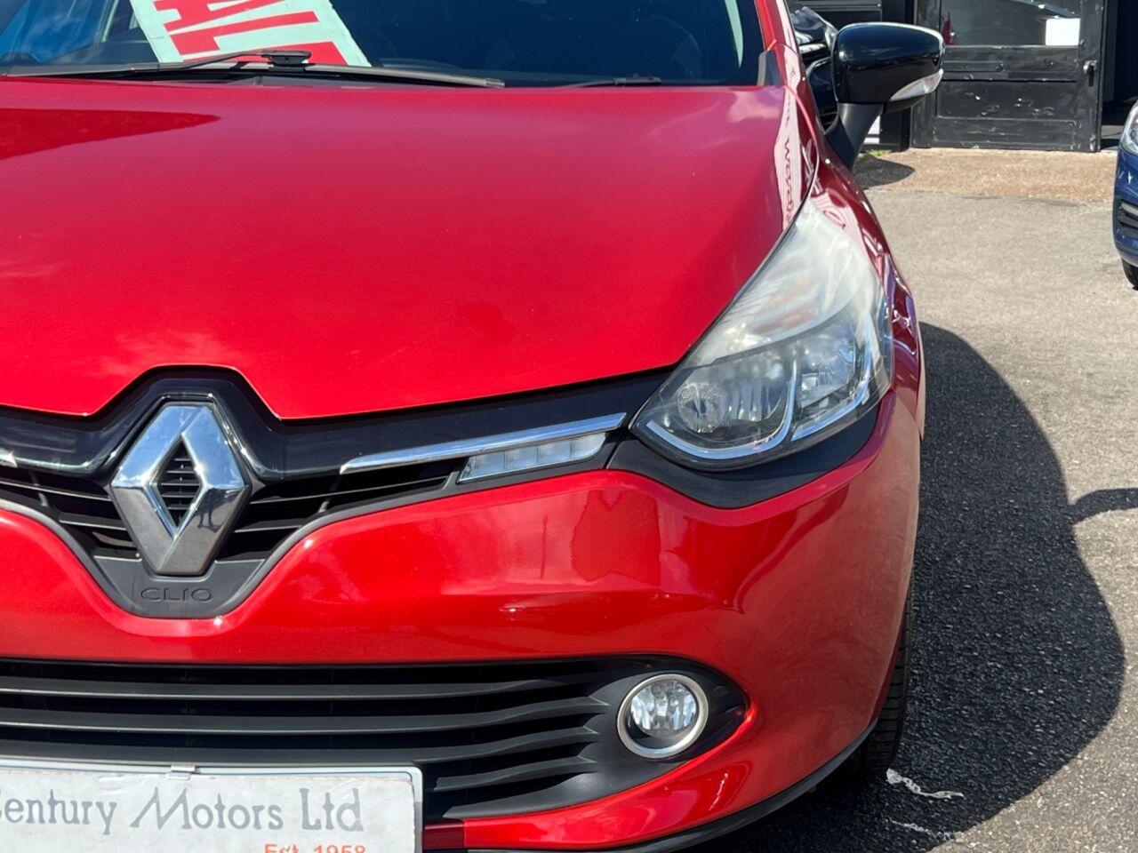 Renault Clio - Image 11