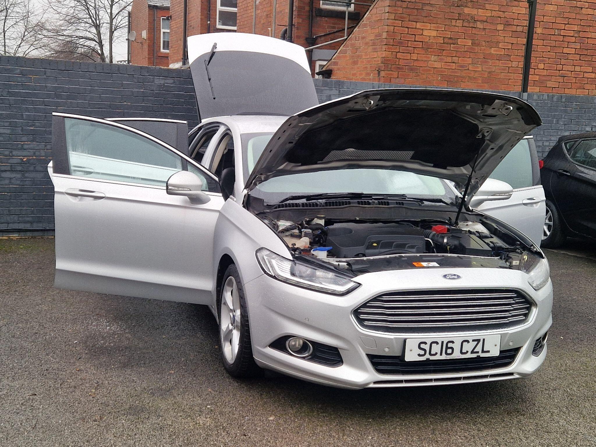 Ford Mondeo - Image 11