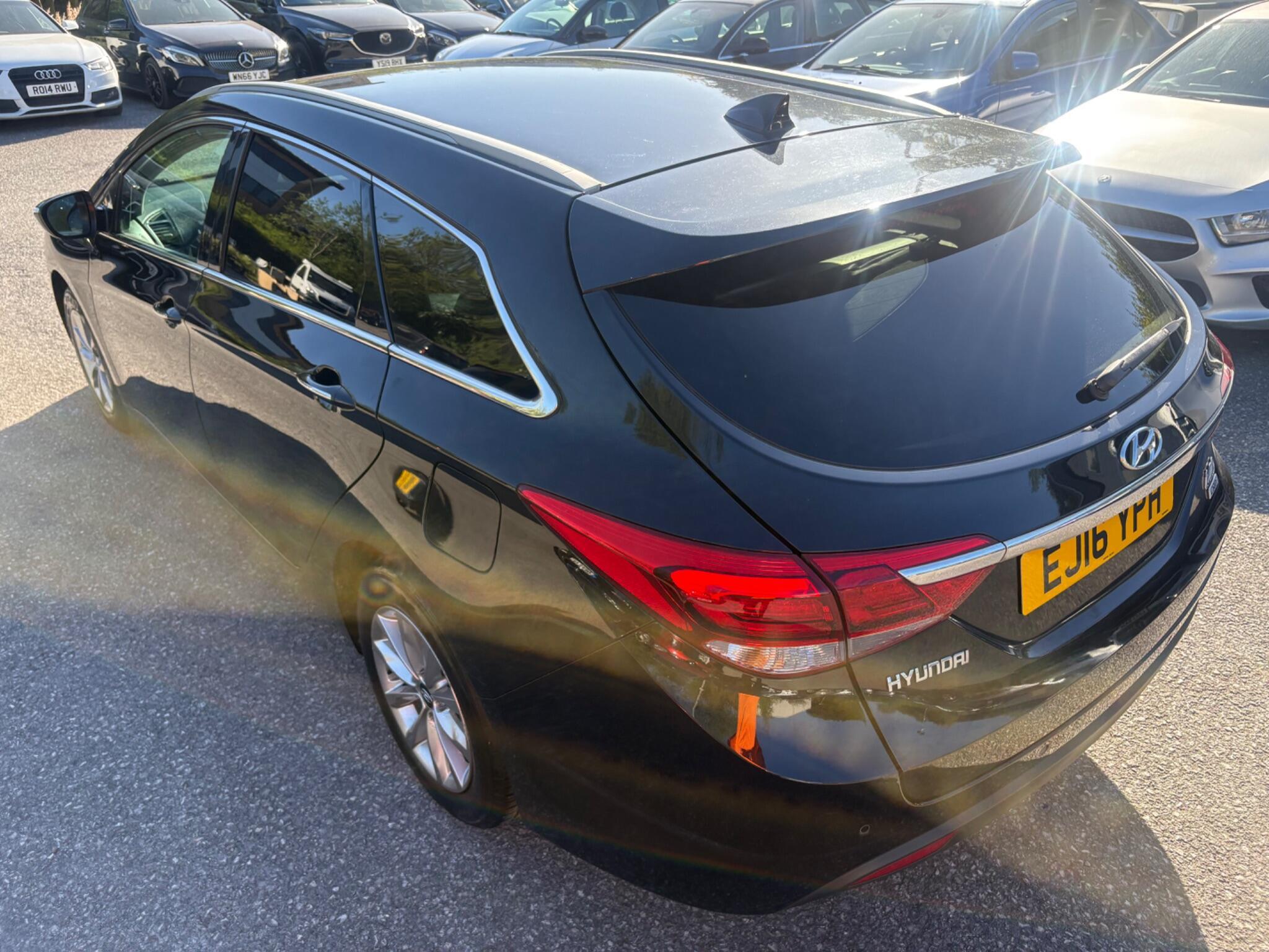 Hyundai i40 - Image 15