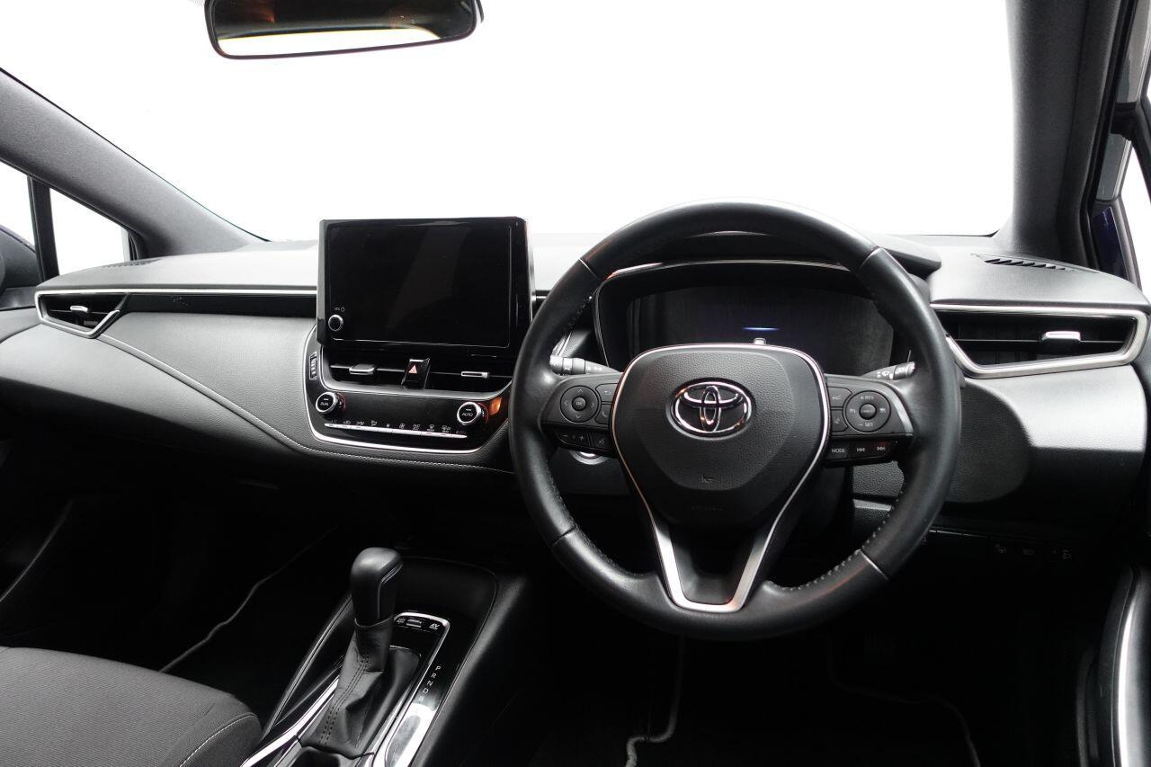 Toyota Corolla - Image 15