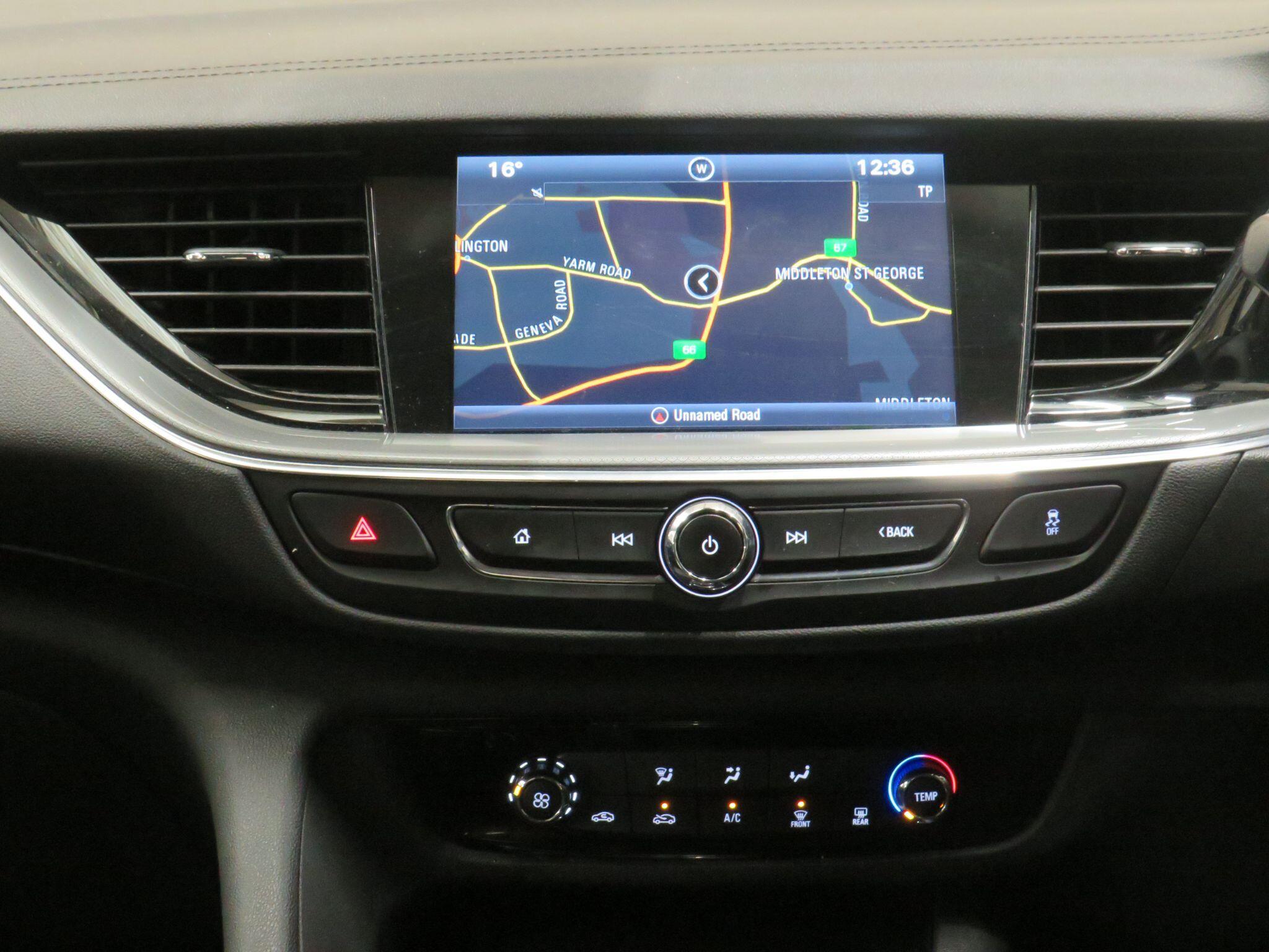 Vauxhall Insignia - Image 20