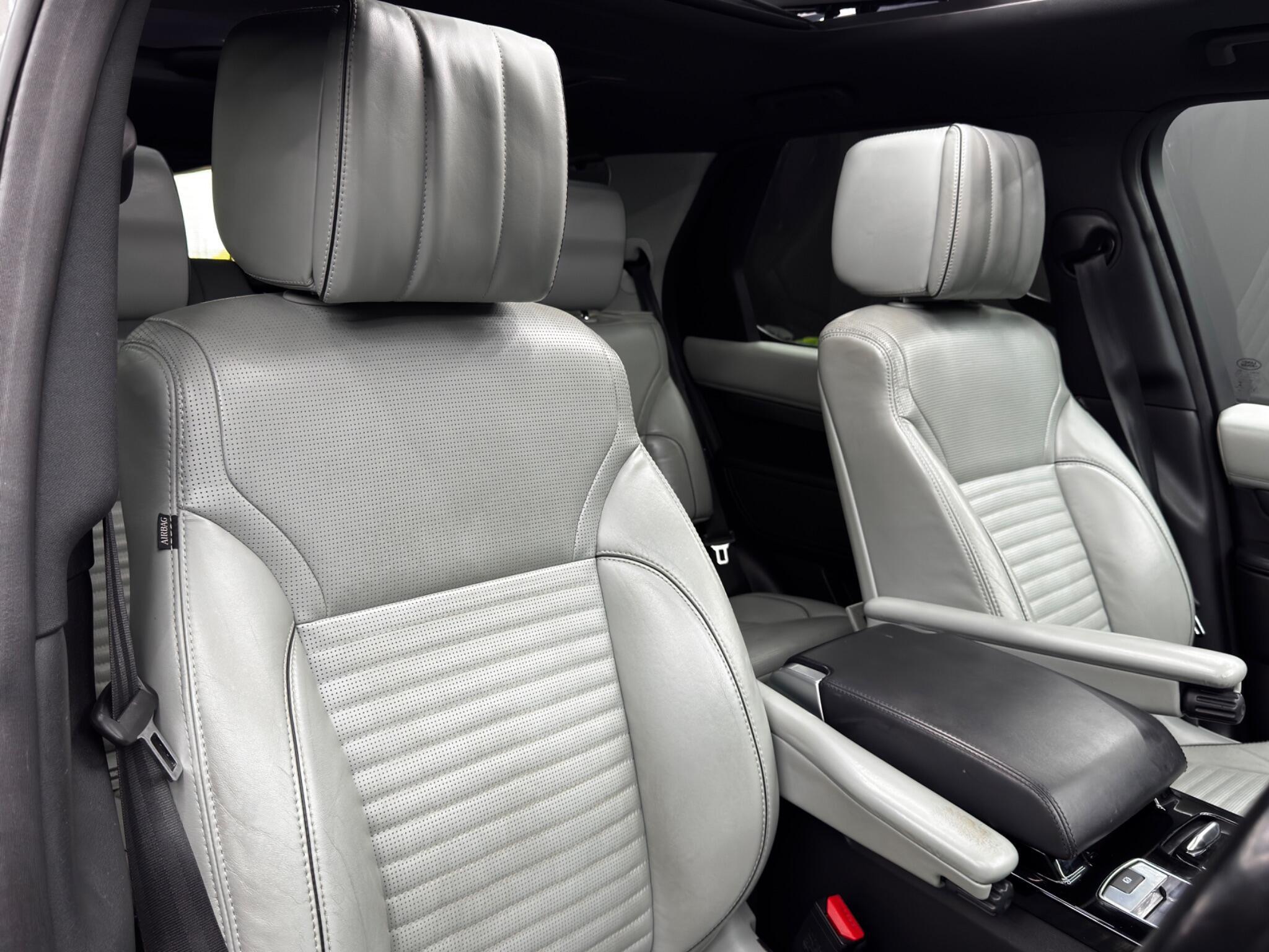 Land Rover Discovery - Image 12