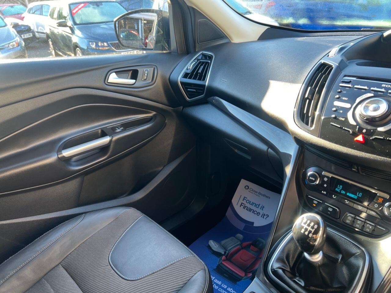 Ford Kuga - Image 13