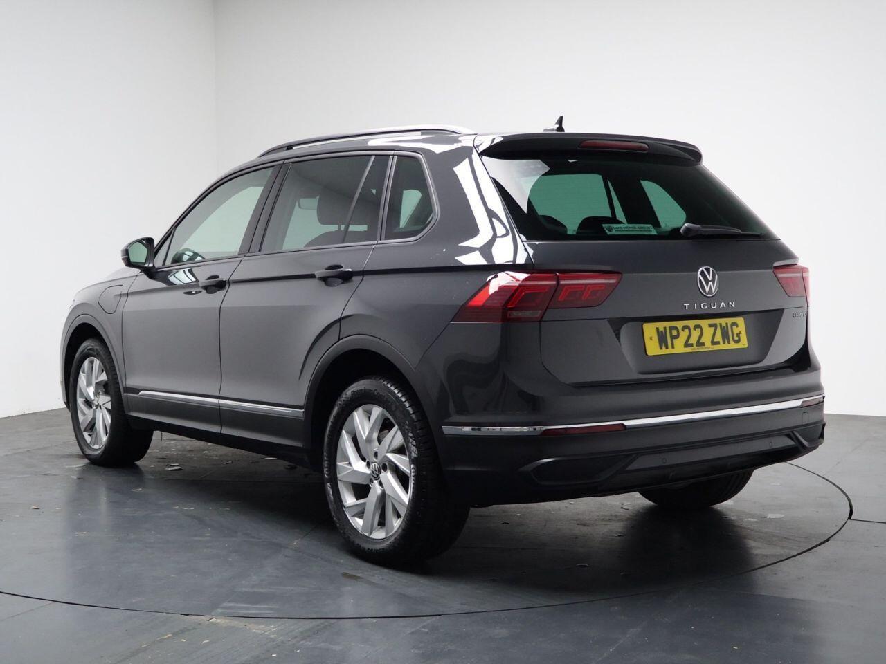 Volkswagen Tiguan - Image 9