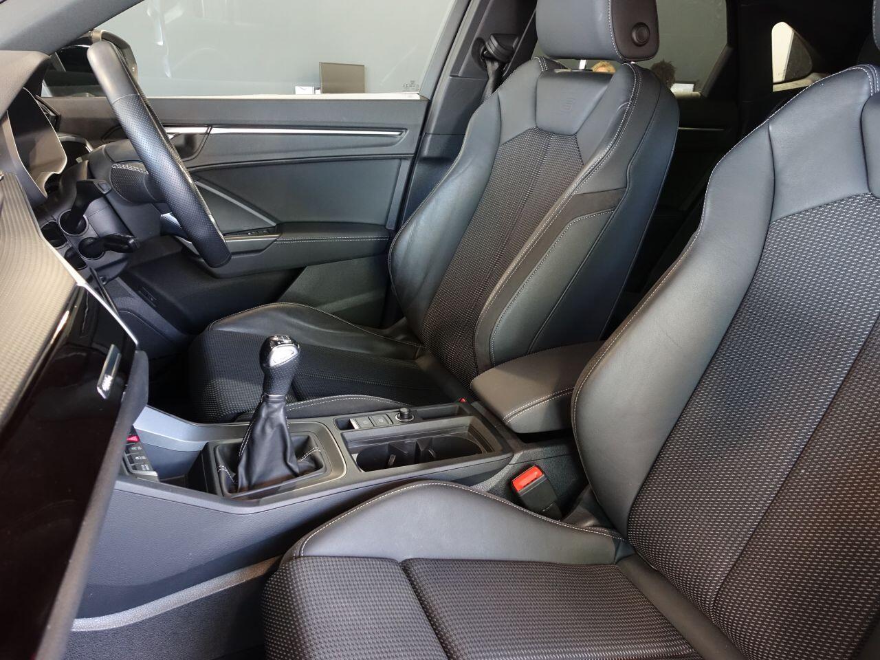 Audi Q3 - Image 12