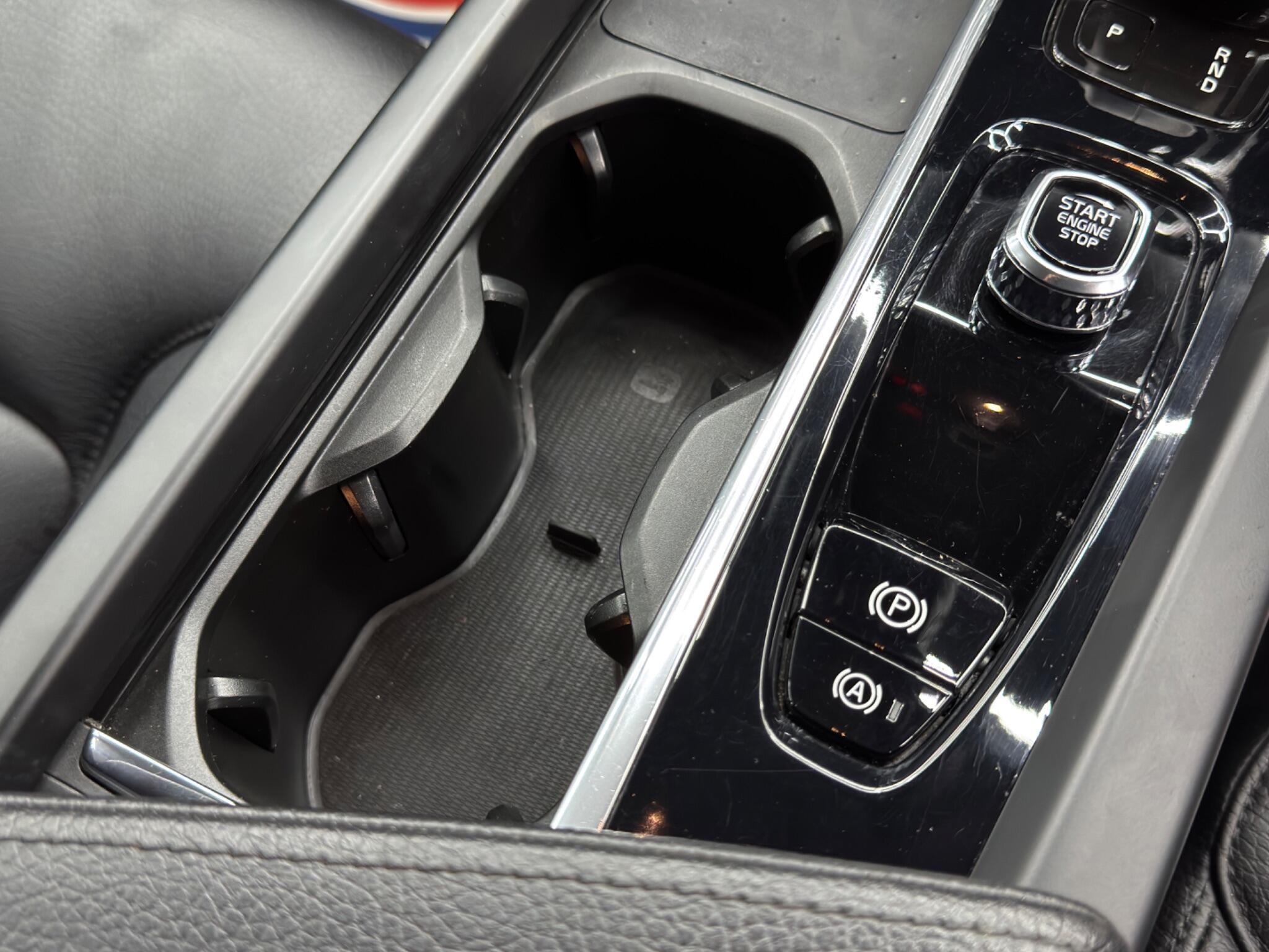 Volvo XC60 - Image 27