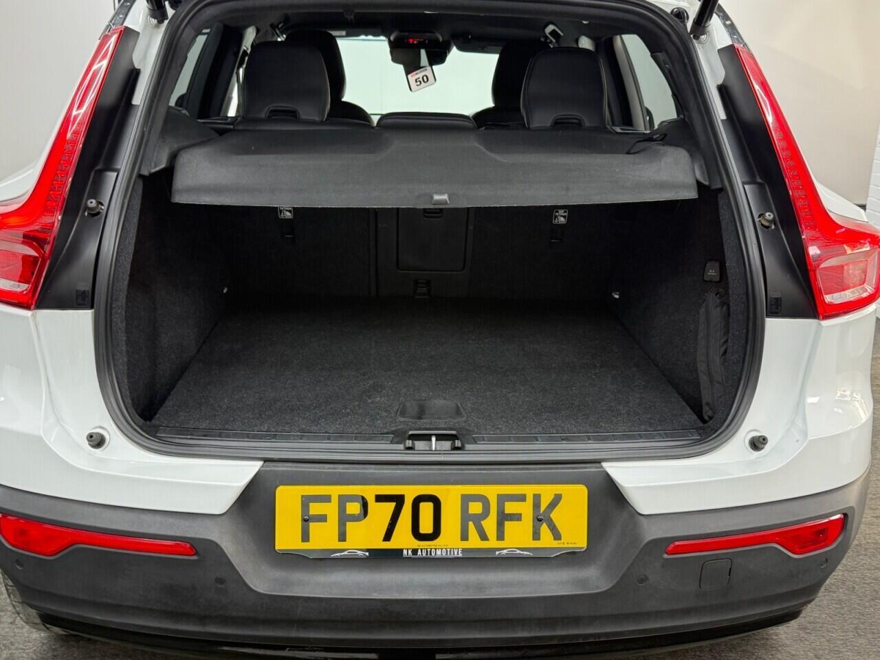 Volvo XC40 - Image 14
