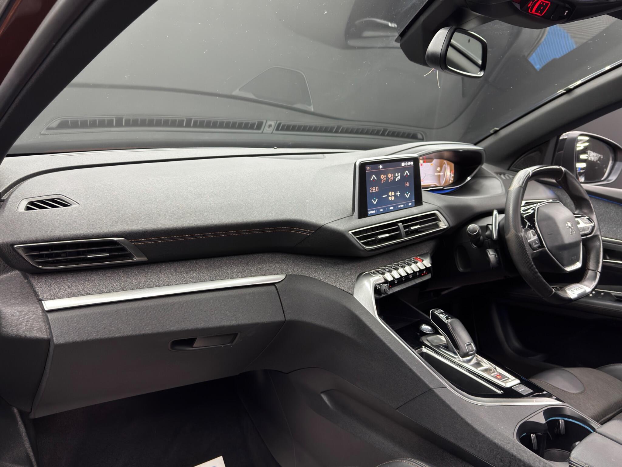Peugeot 3008 - Image 11