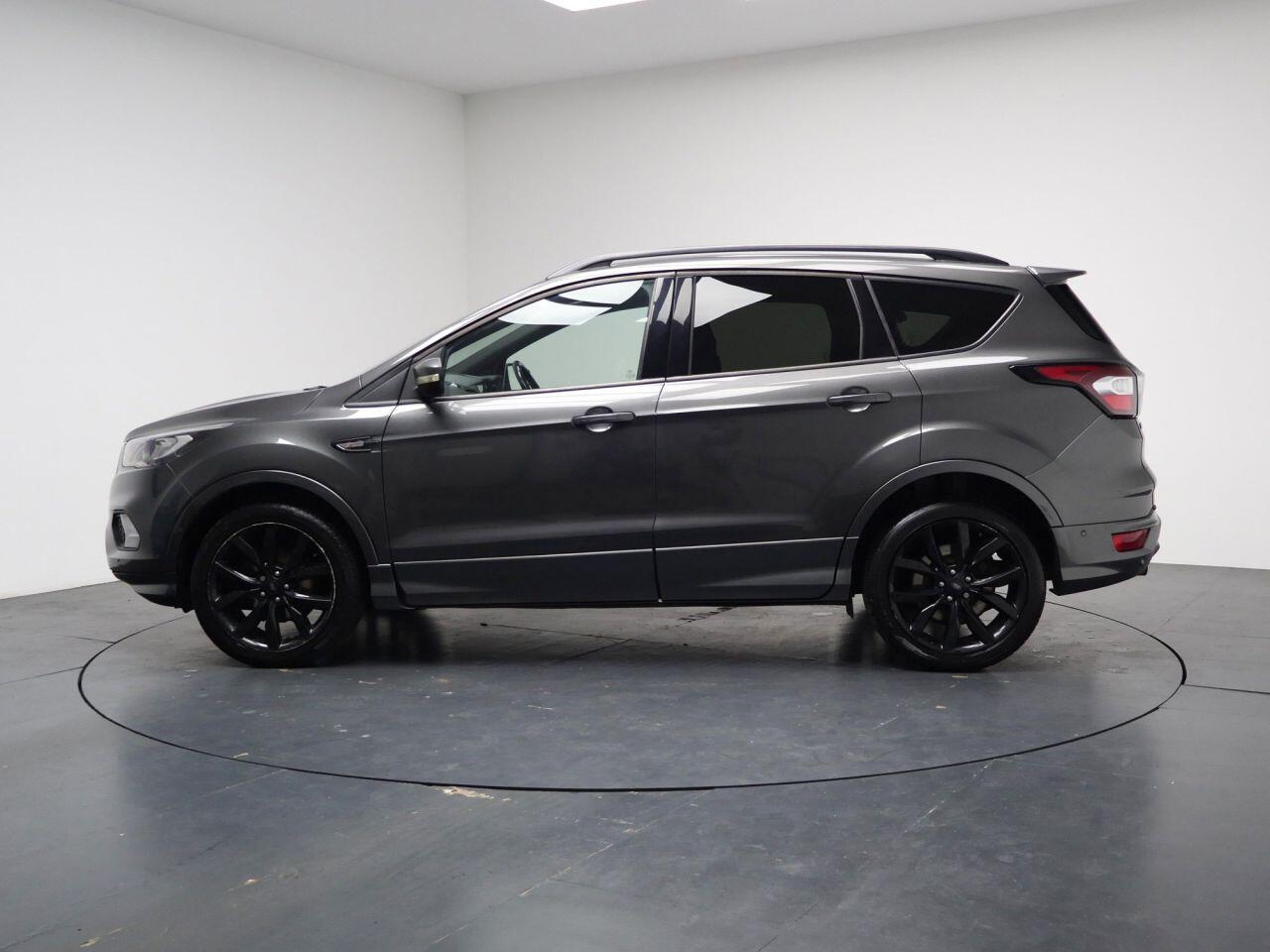 Ford Kuga - Image 8