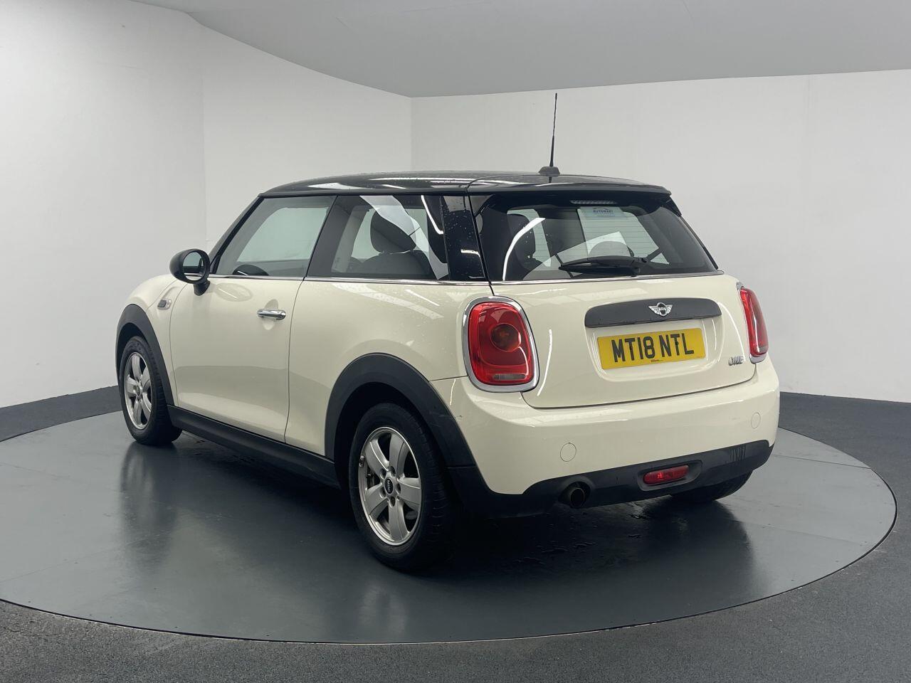 MINI Hatch - Image 9