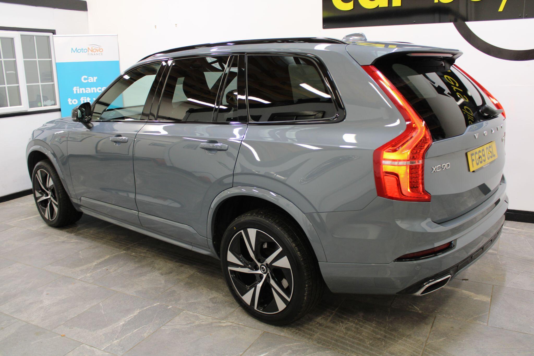 Volvo XC90 - Image 20
