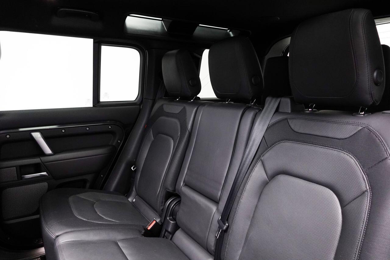 Land Rover Defender 110 - Image 21