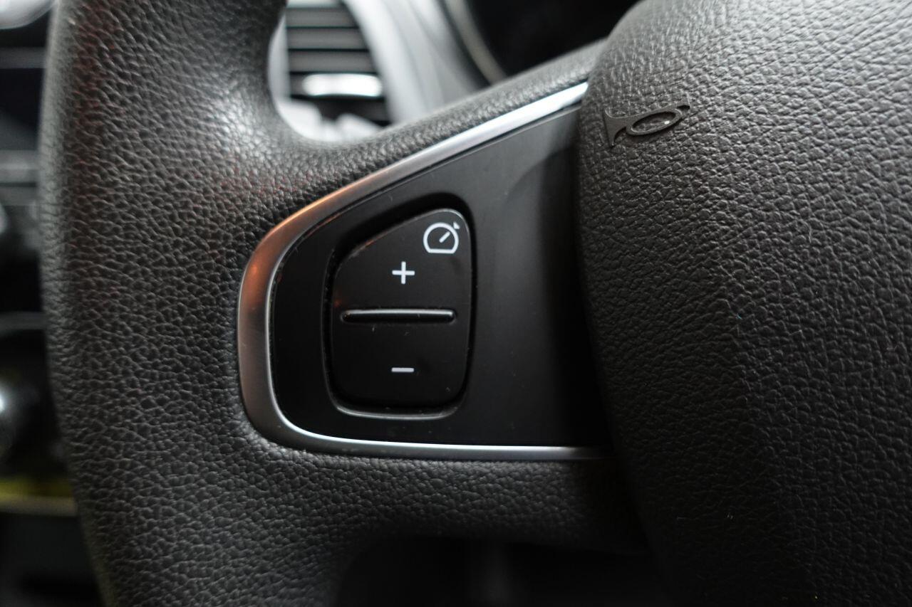 Renault Captur - Image 27