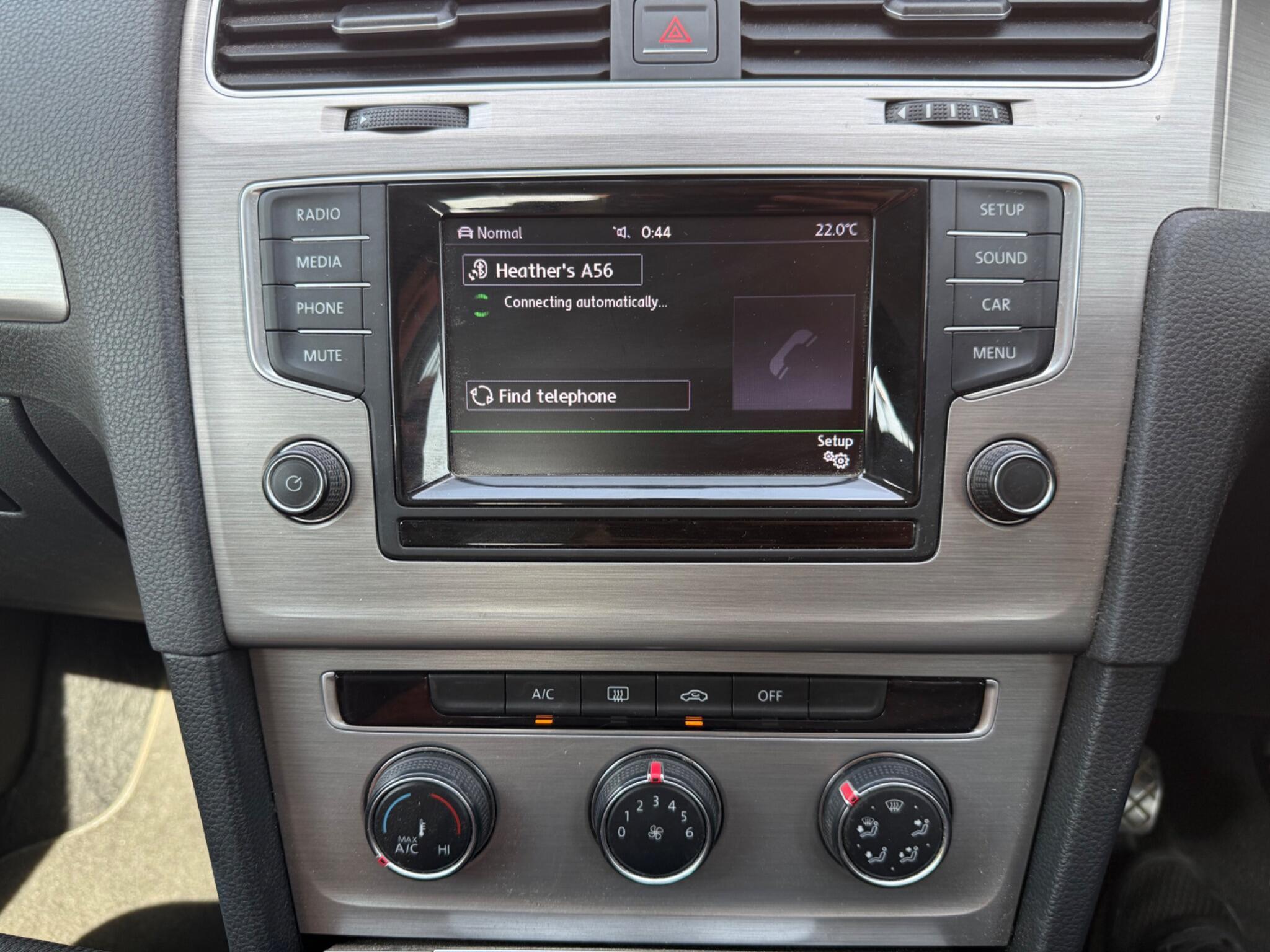 Volkswagen Golf - Image 14