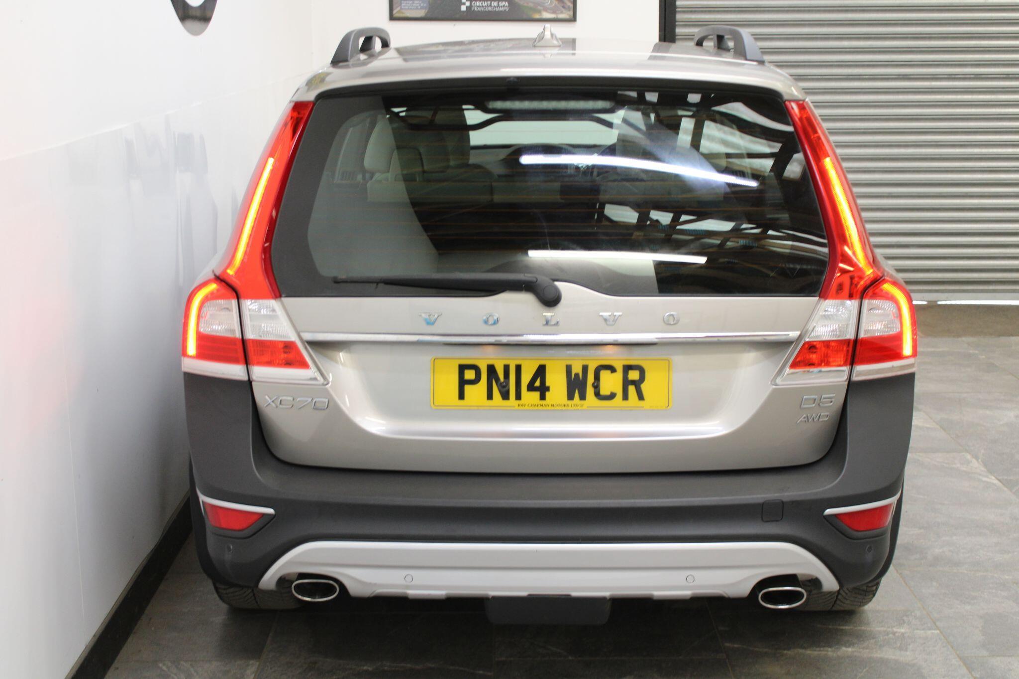 Volvo XC70 - Image 14