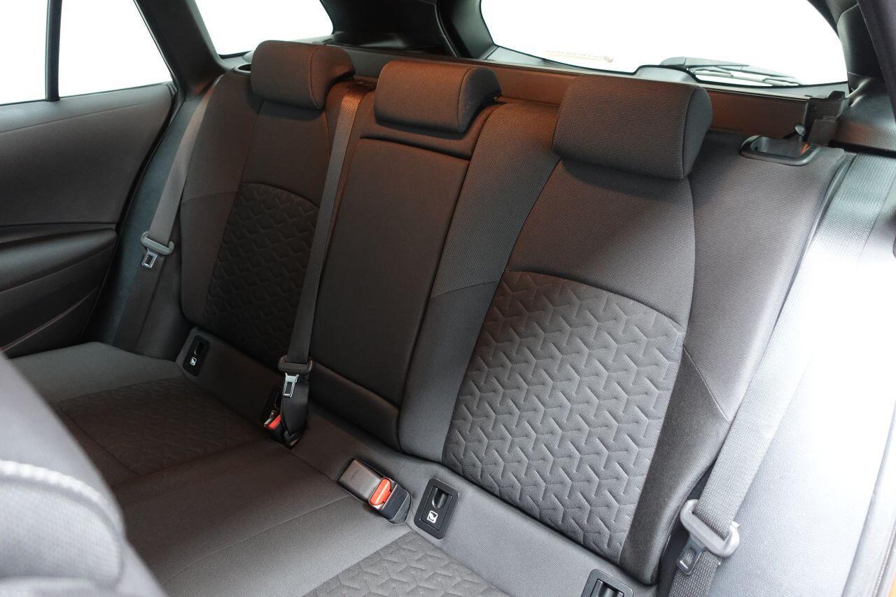 Toyota Corolla - Image 20