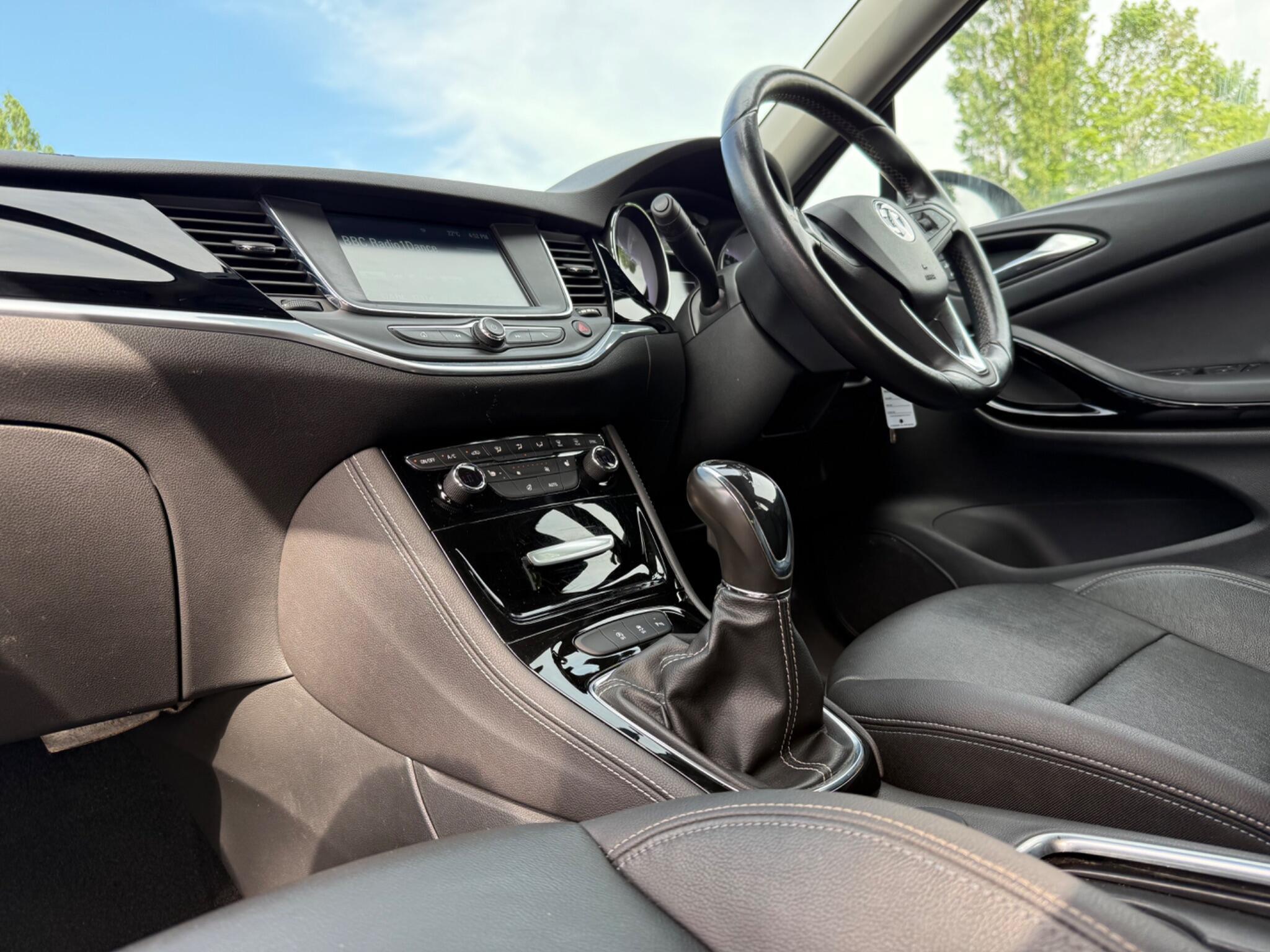 Vauxhall Astra - Image 9