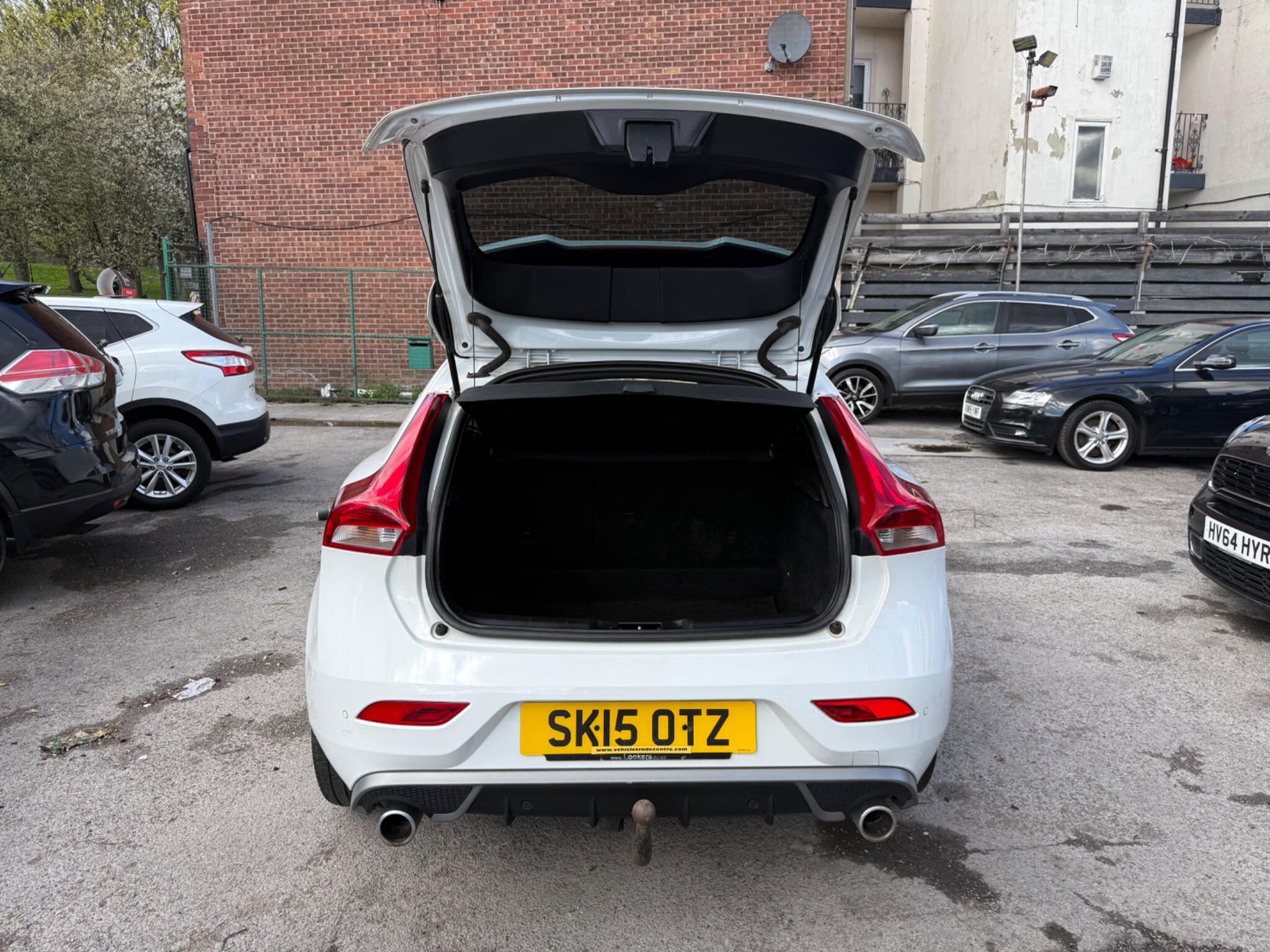 Volvo V40 - Image 23