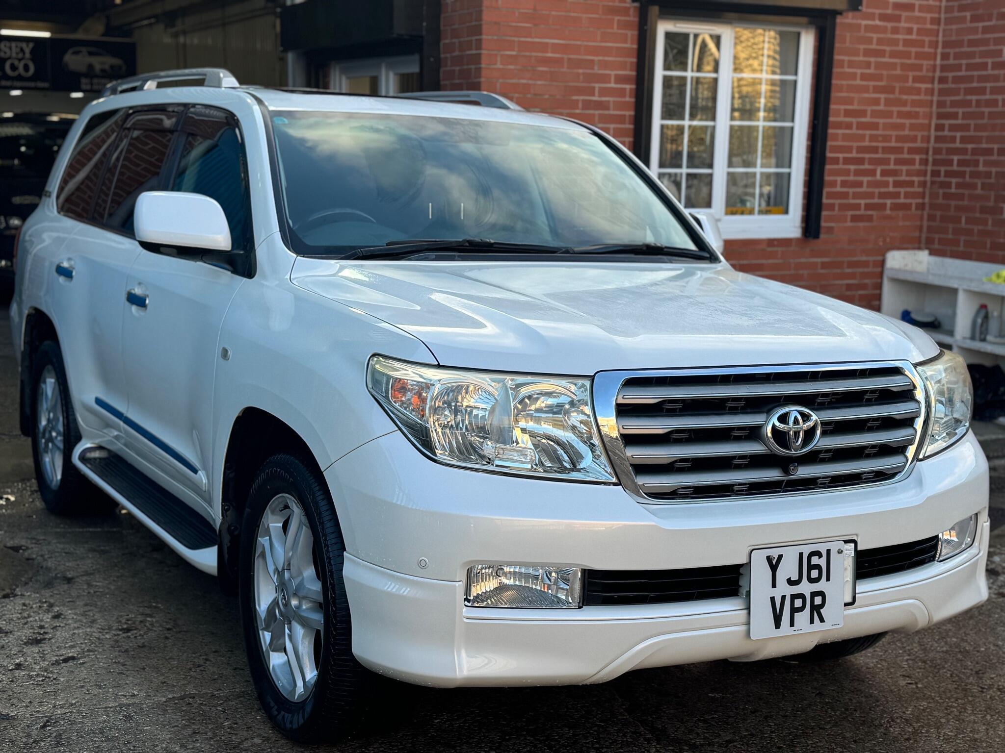 Toyota Land Cruiser - Image 3